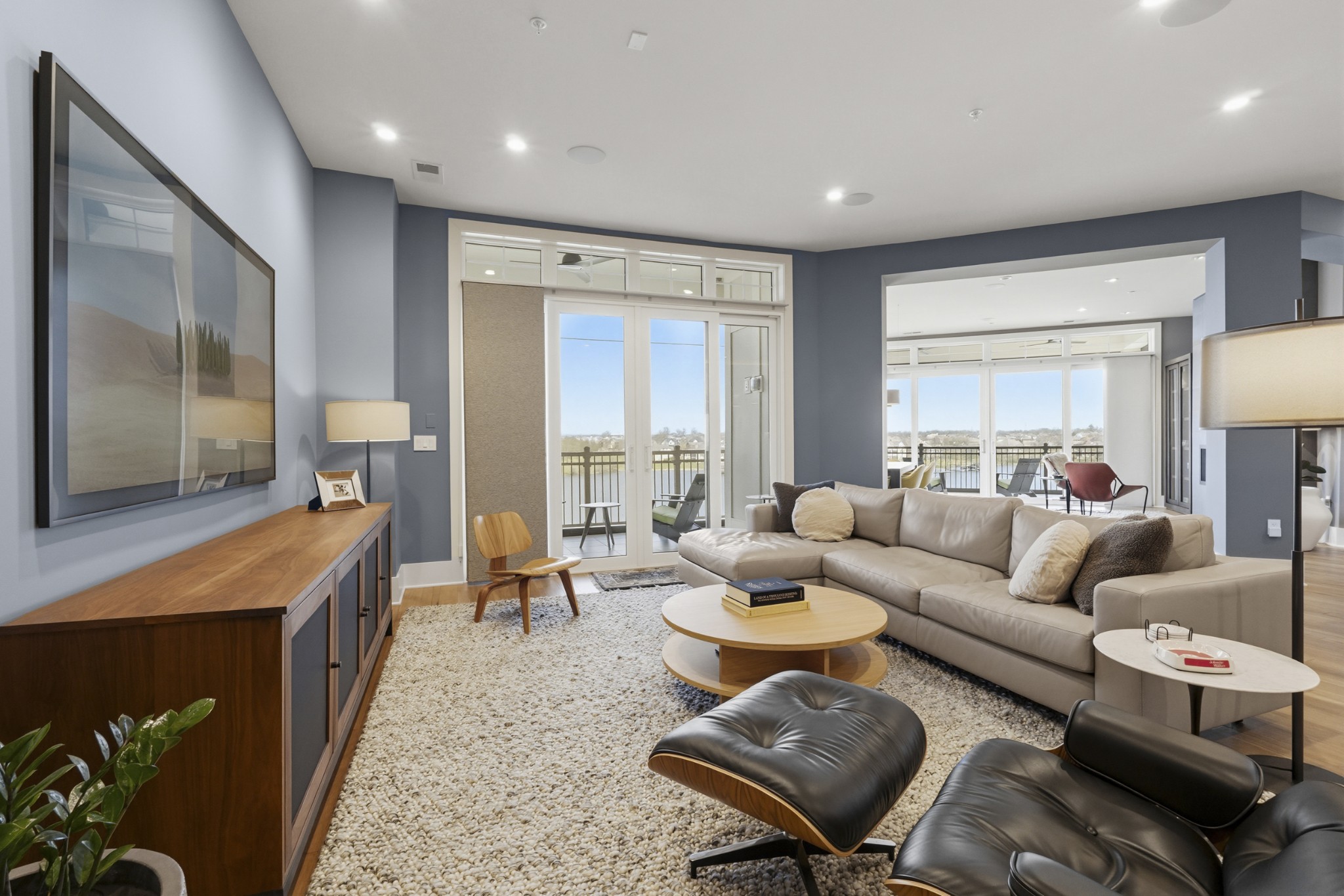 1024 Club View Dr Unit: C302