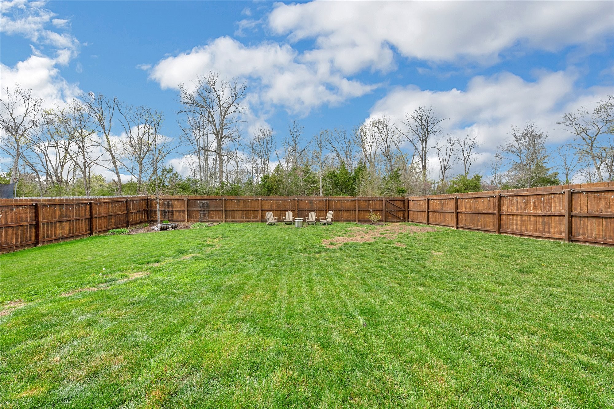 562 Oakvale Ln