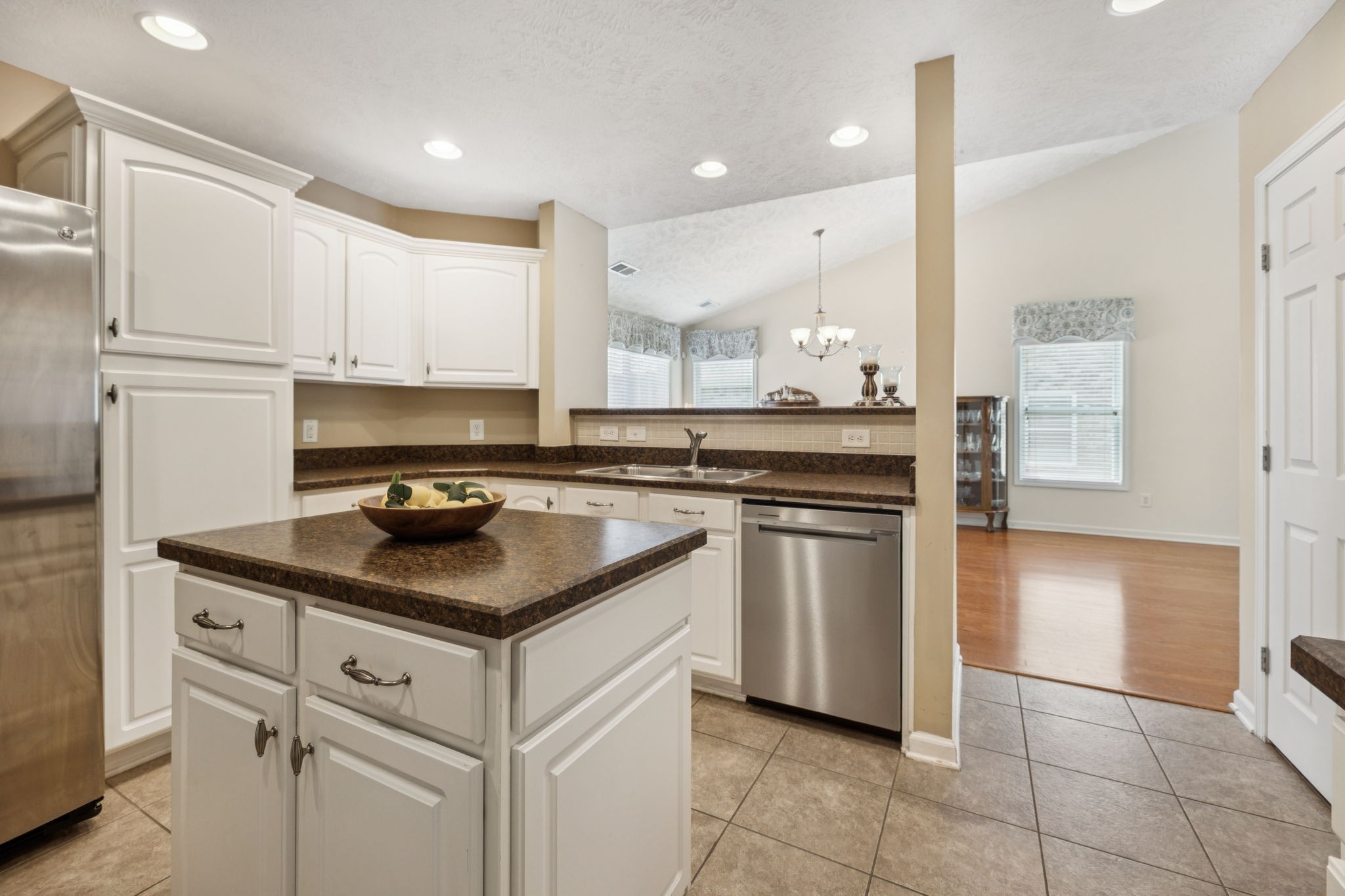 145 Plymouth Dr