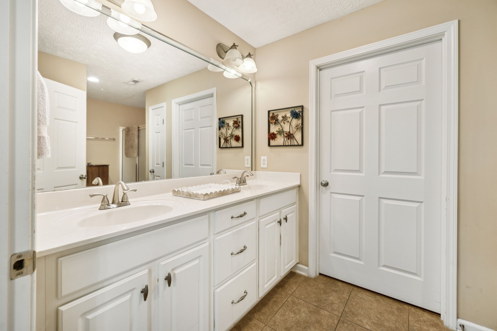 145 Plymouth Dr