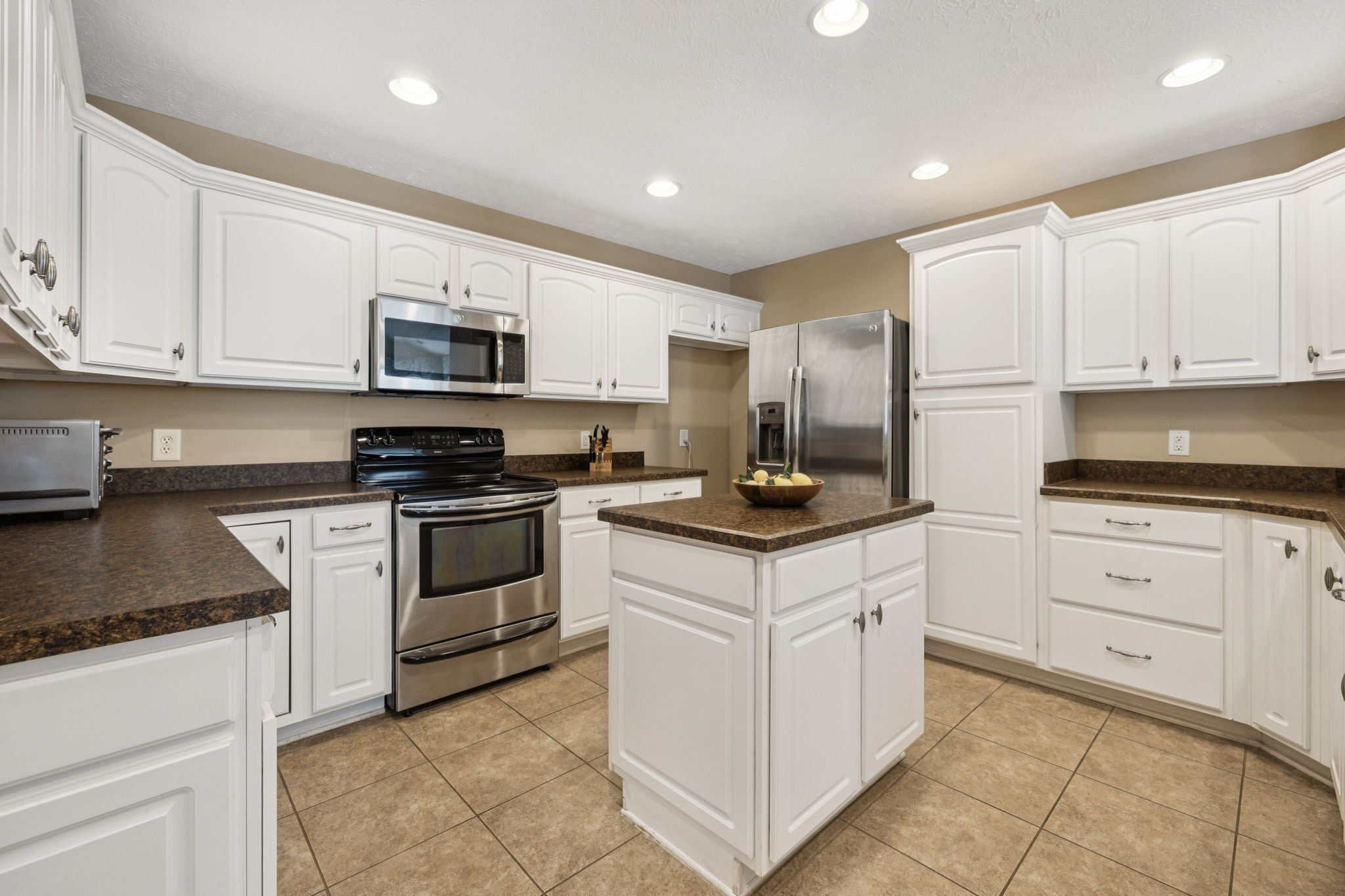 145 Plymouth Dr