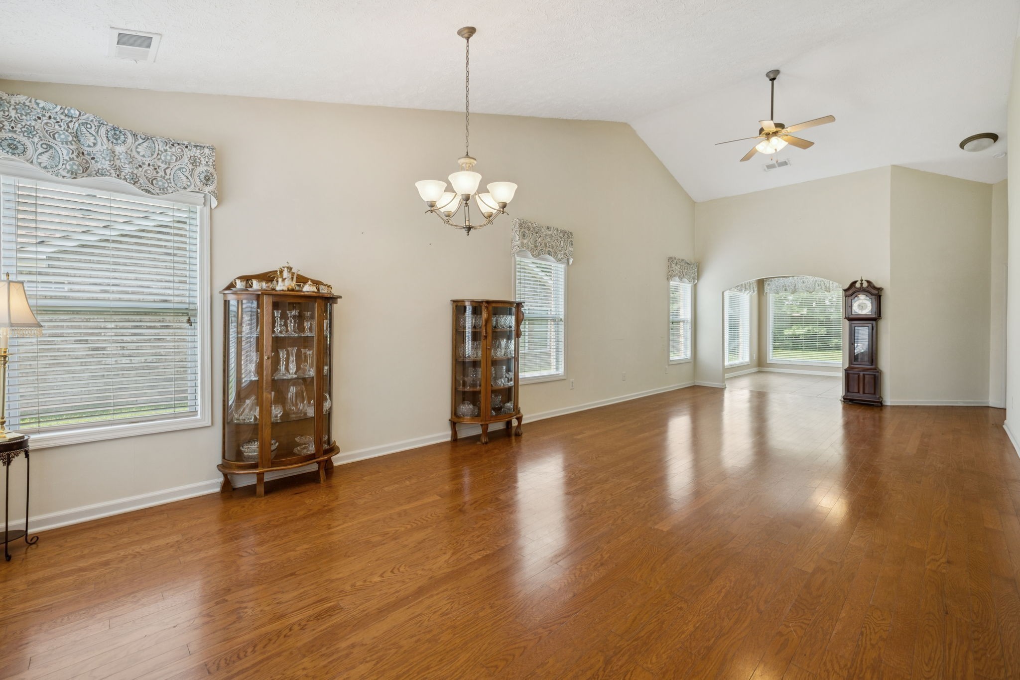 145 Plymouth Dr