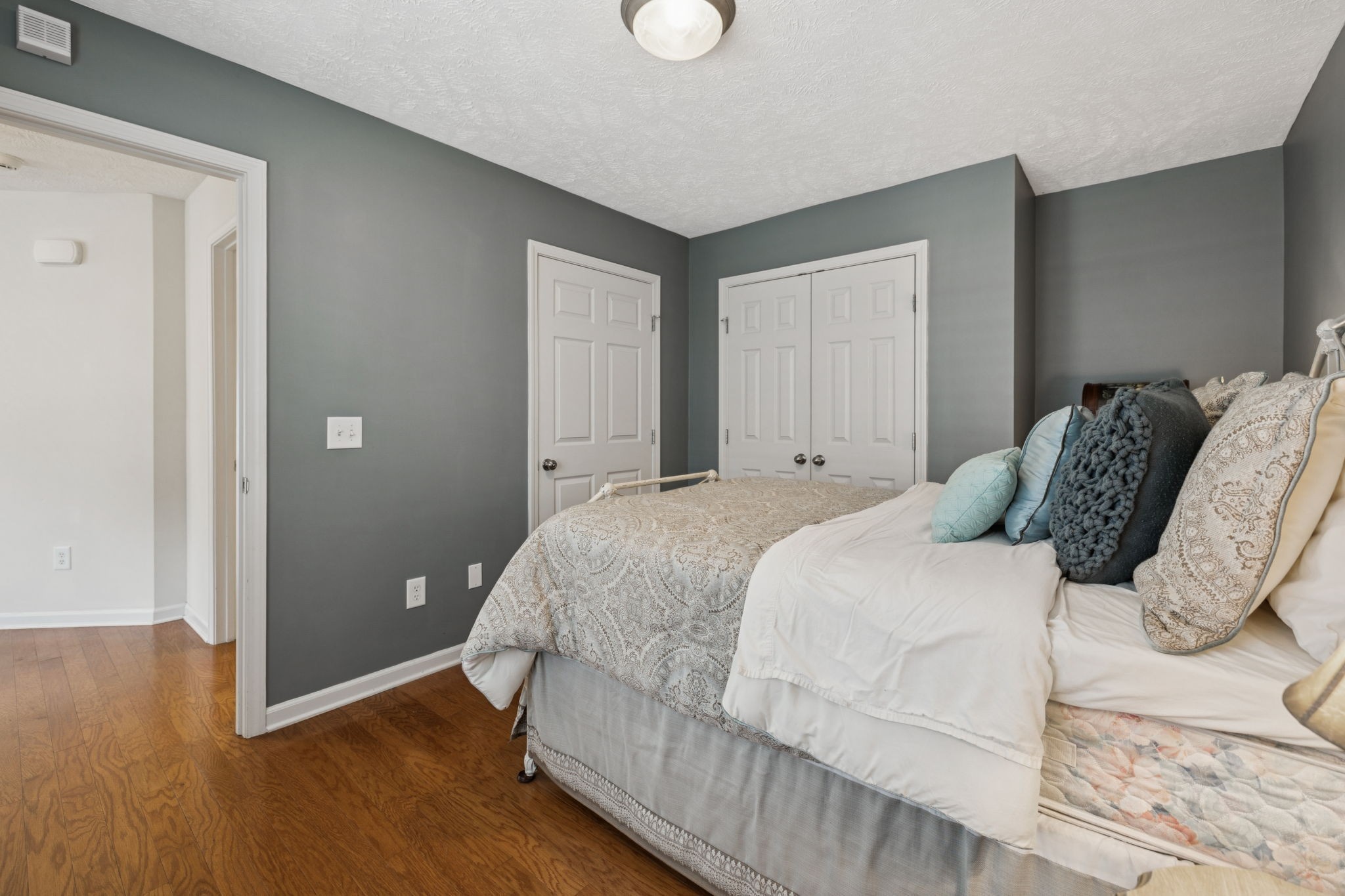 145 Plymouth Dr