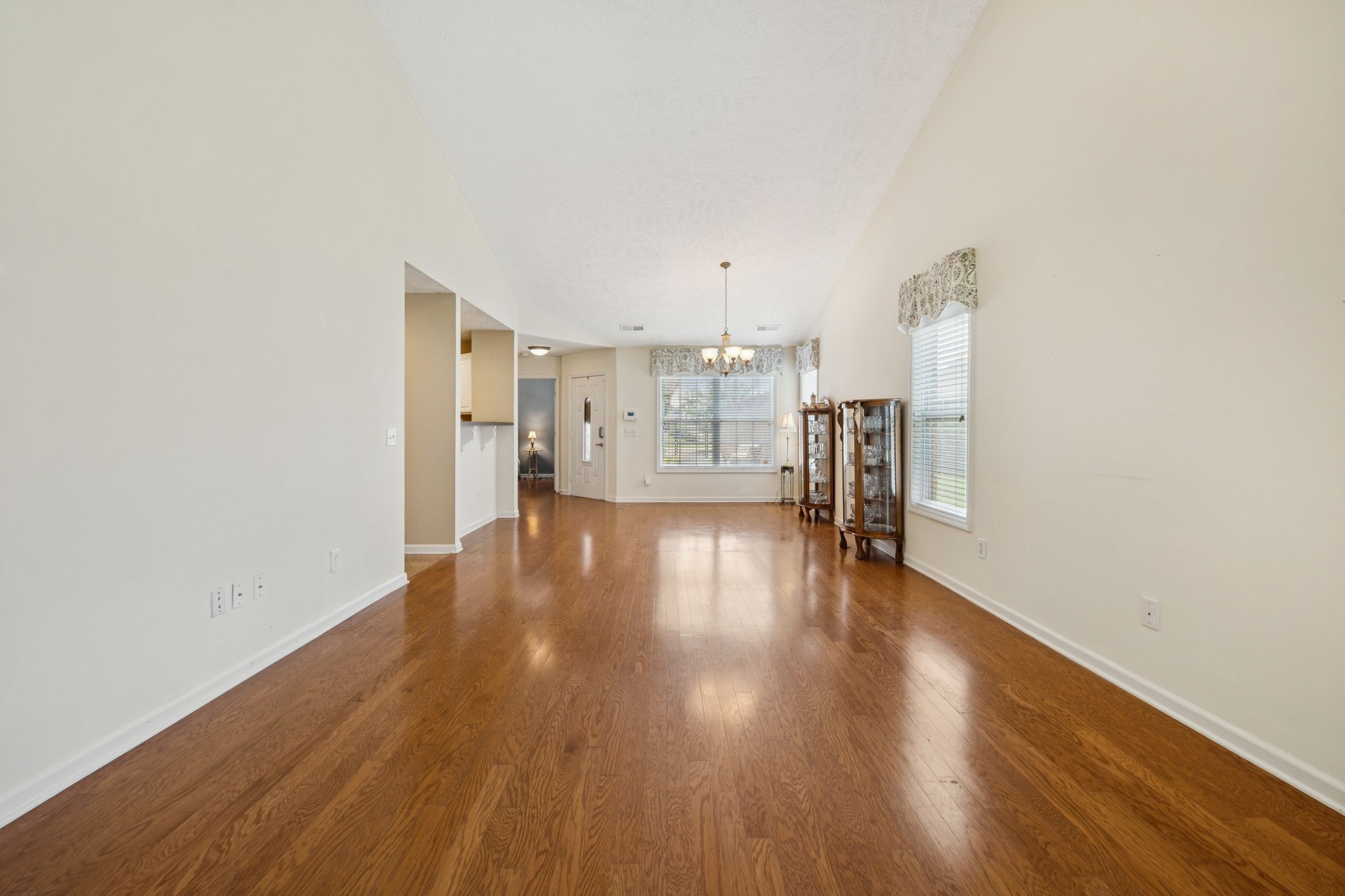 145 Plymouth Dr