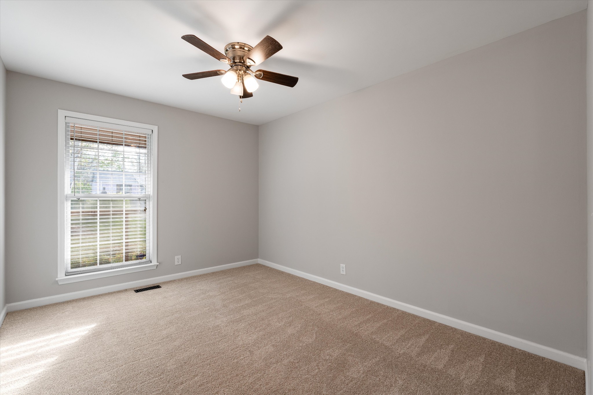 102 Nimitz Cir