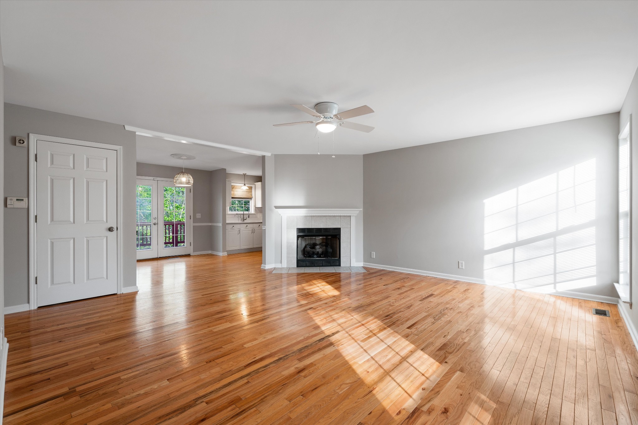 102 Nimitz Cir