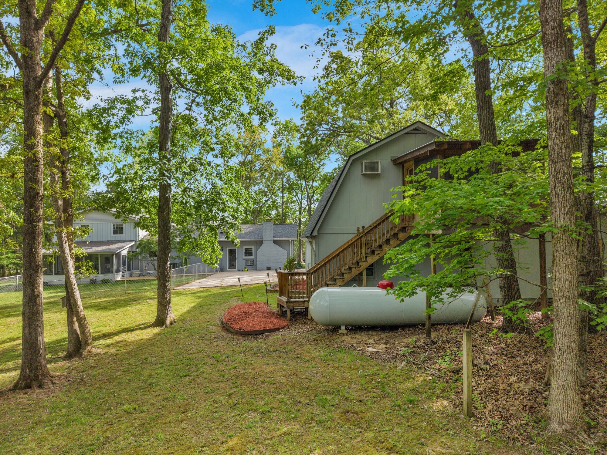141 Bluegrass Pkwy
