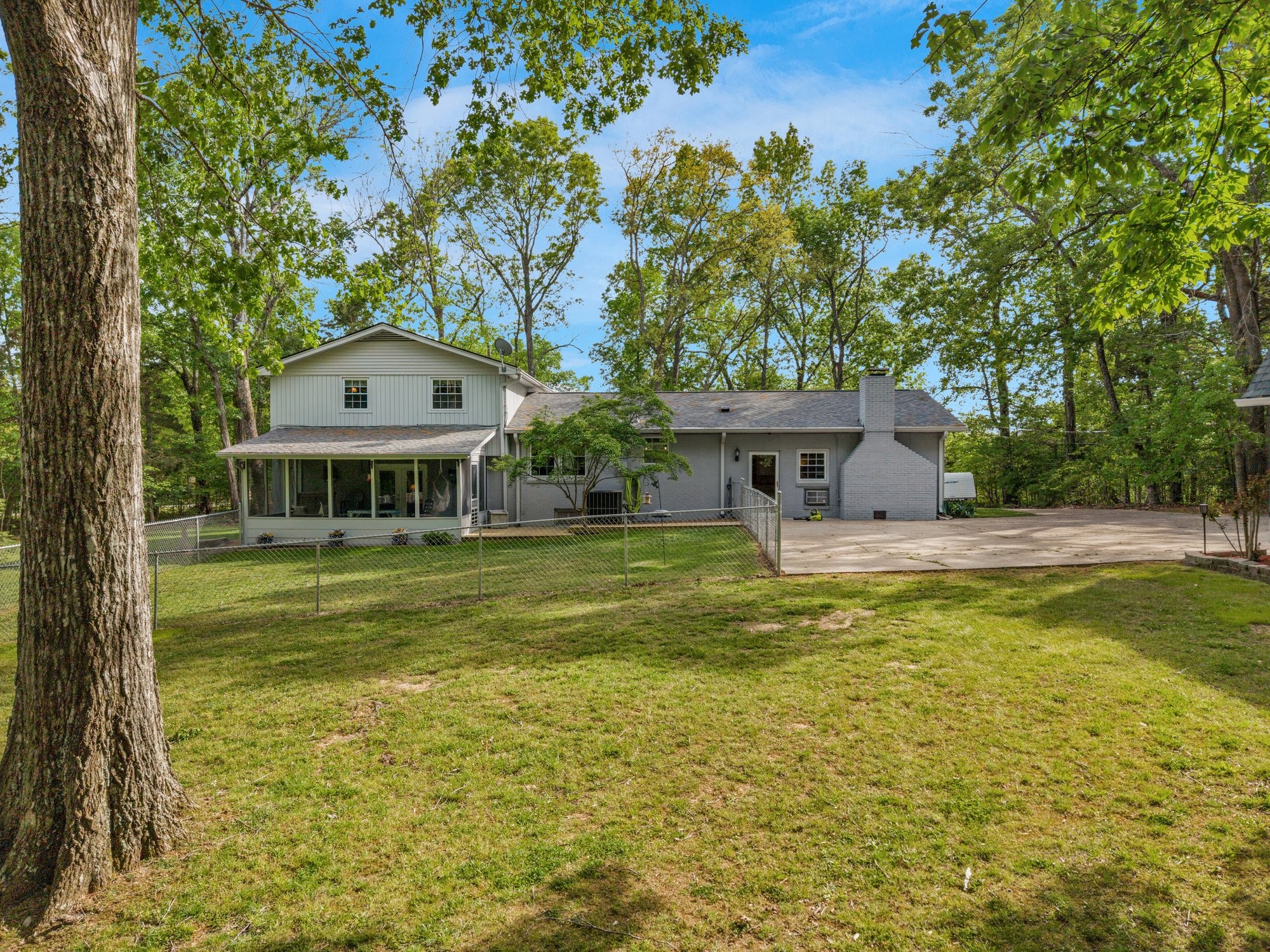 141 Bluegrass Pkwy