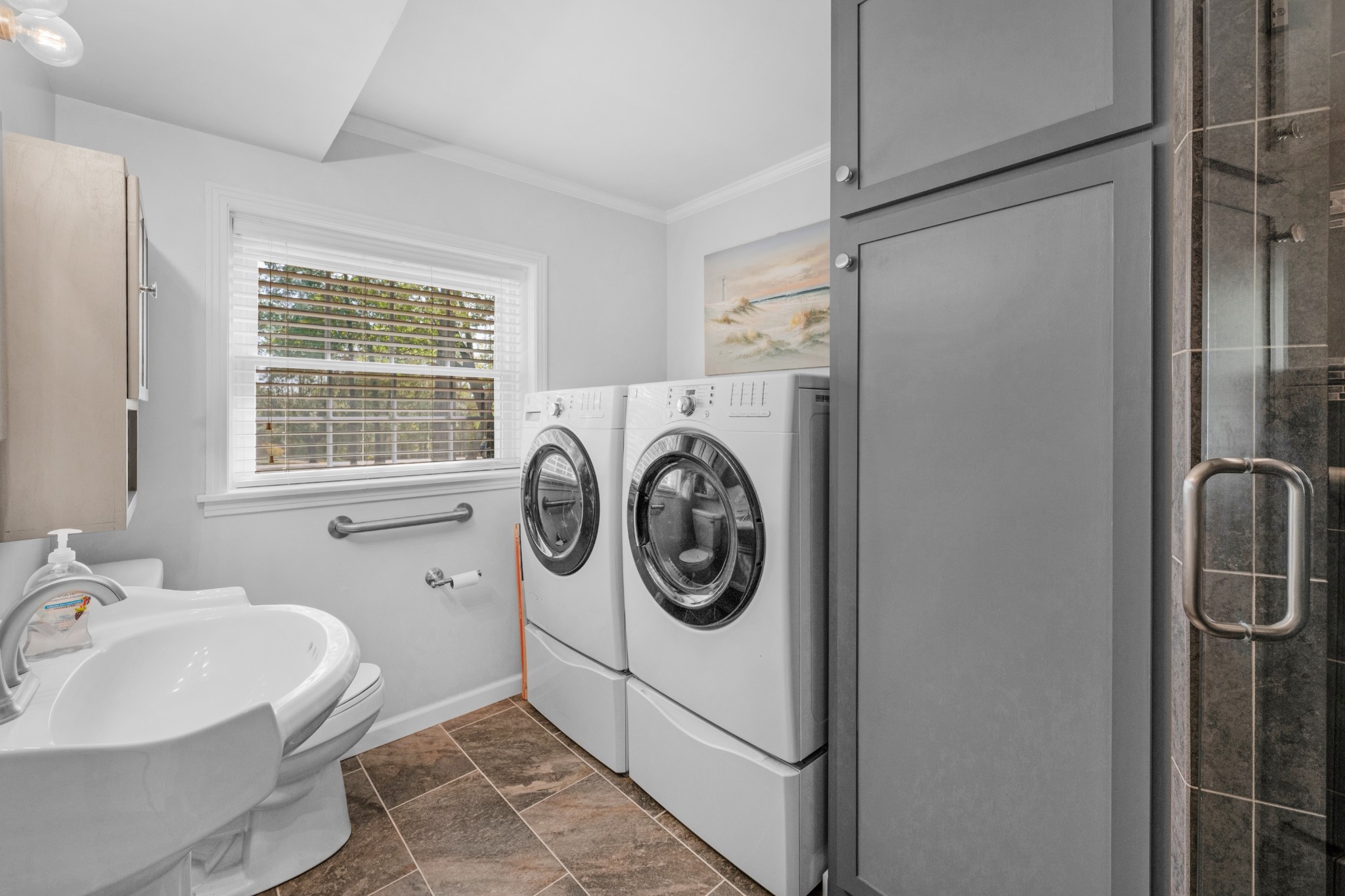 141 Bluegrass Pkwy
