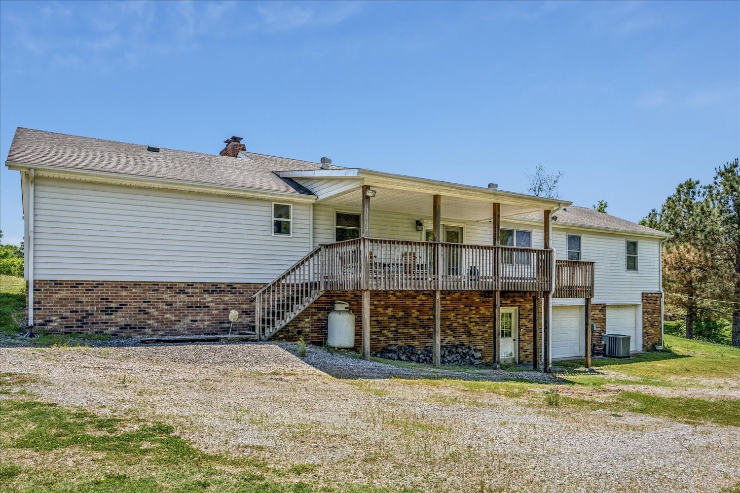 1323 York Rd