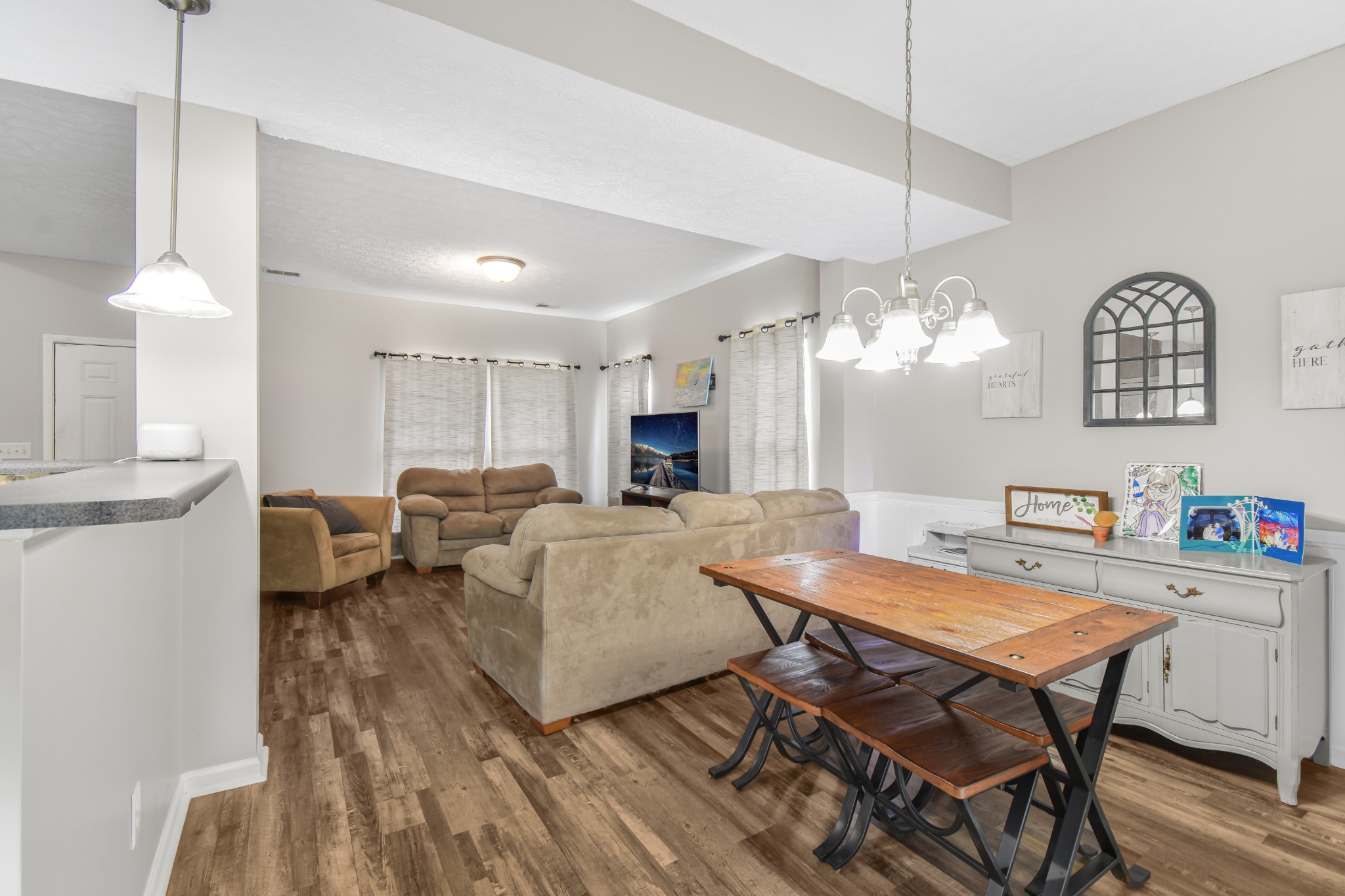 113 Villa Way
