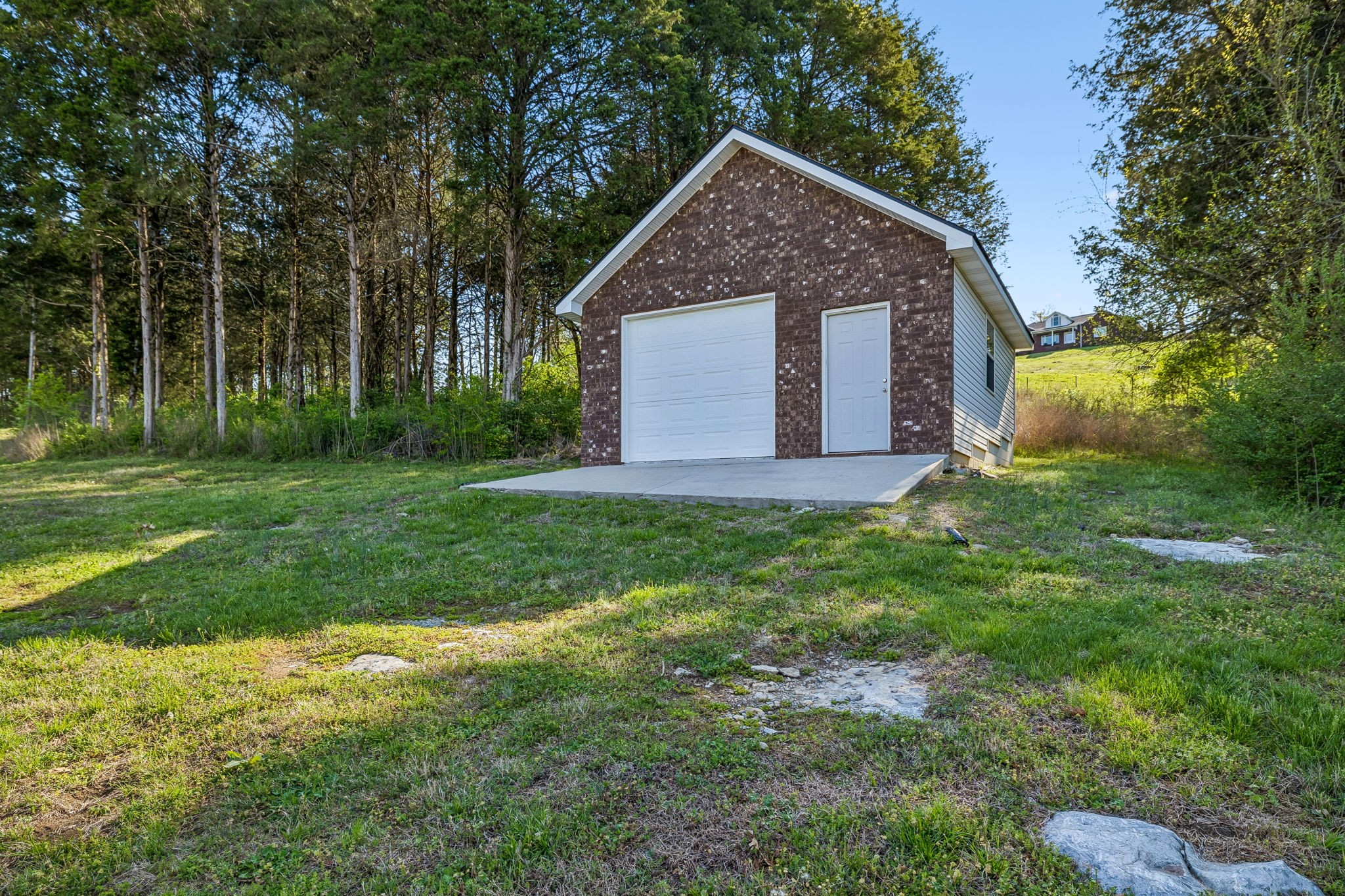 645 Bridle Path Ln