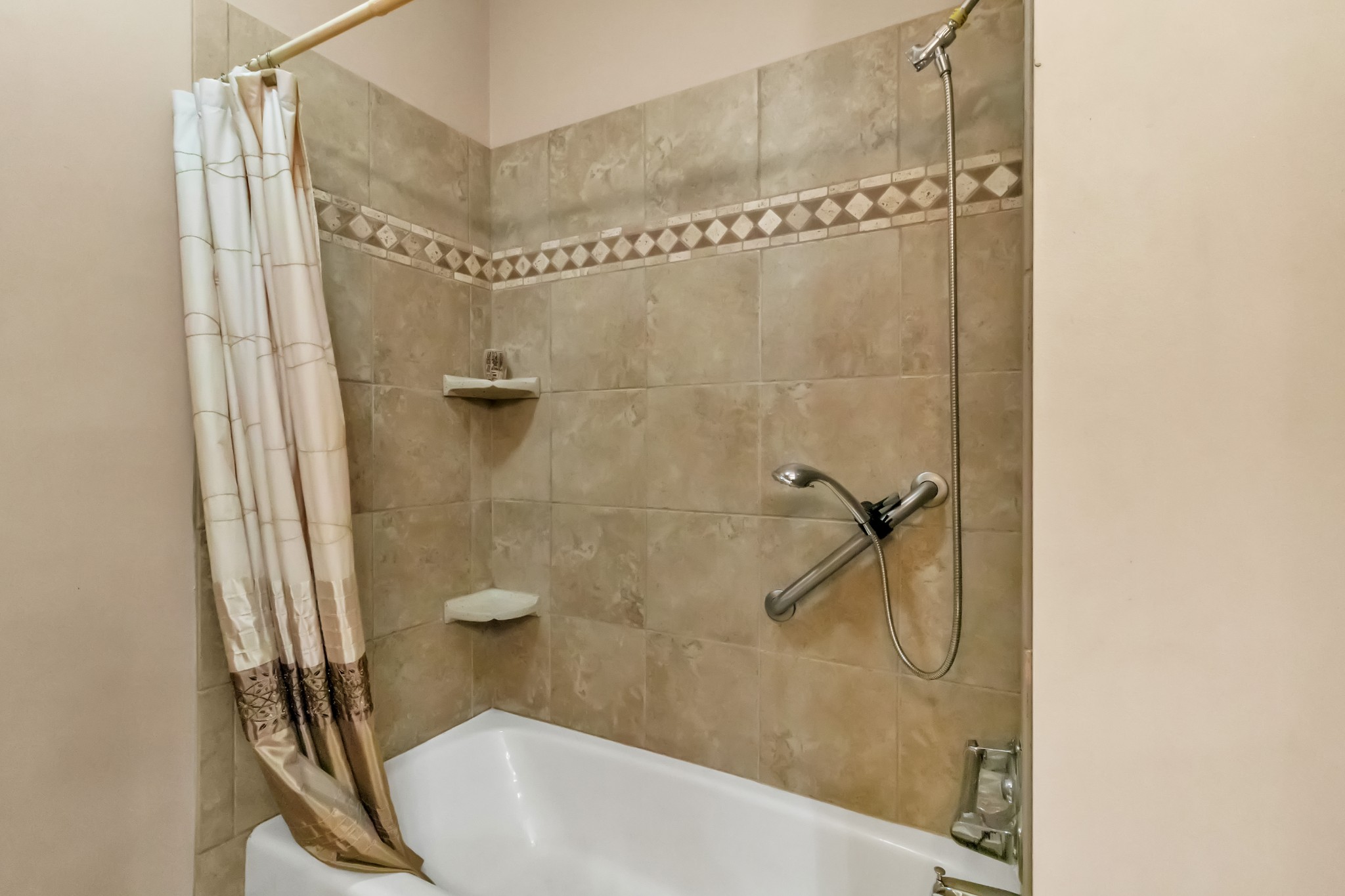 517 Harbor Village Dr