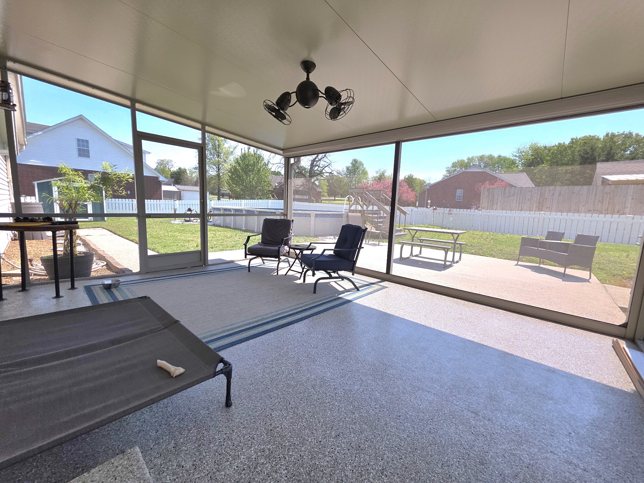 302 Cypress Ct