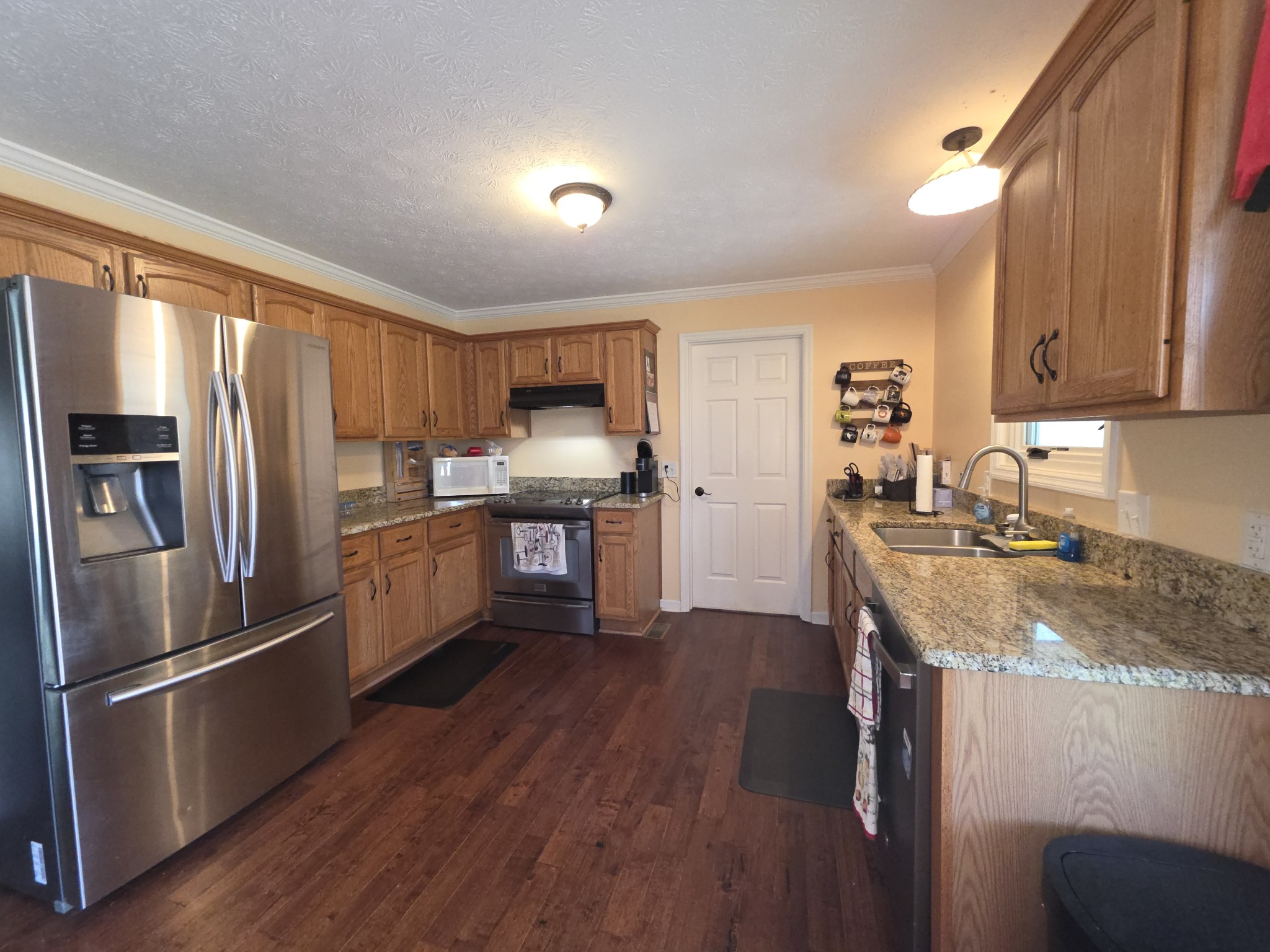 302 Cypress Ct