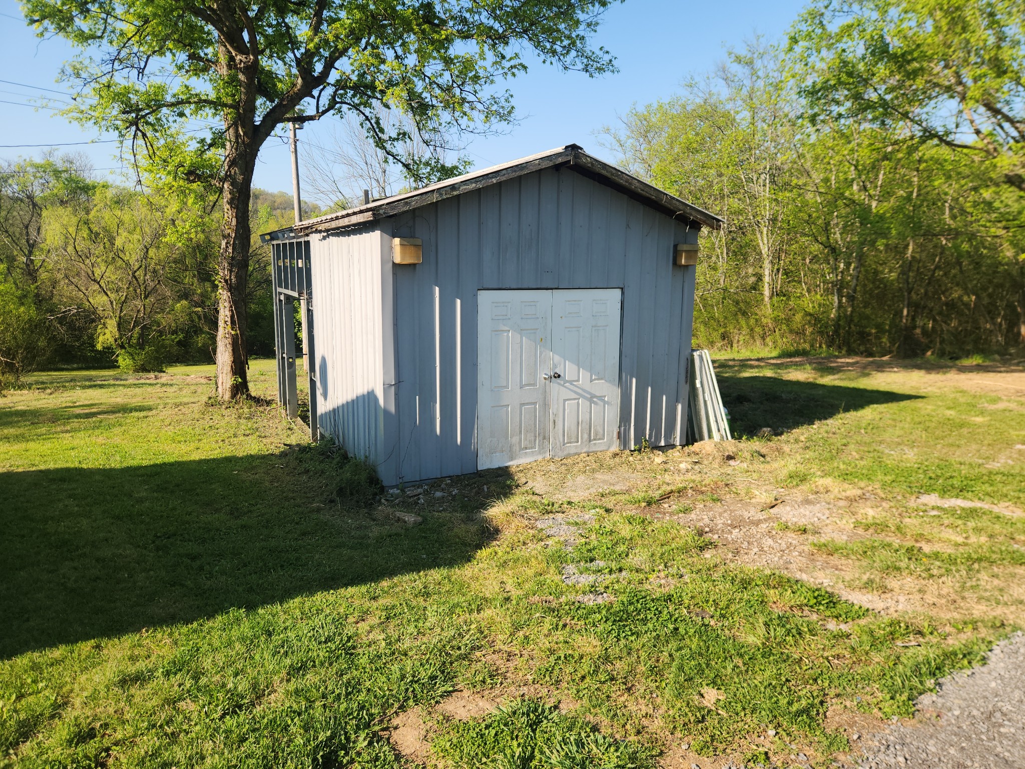 495 Gammons Ln