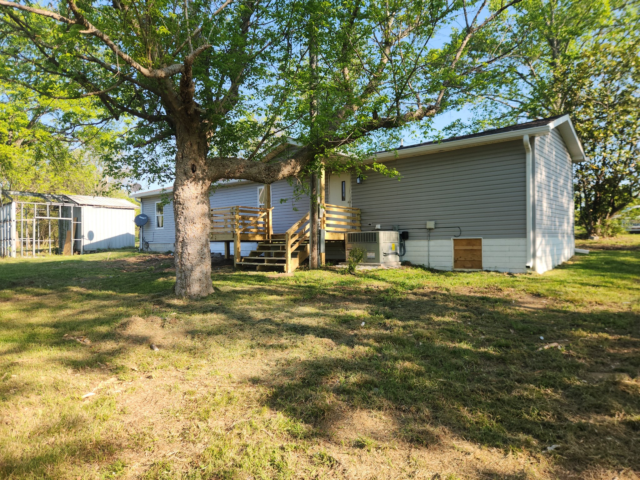 495 Gammons Ln