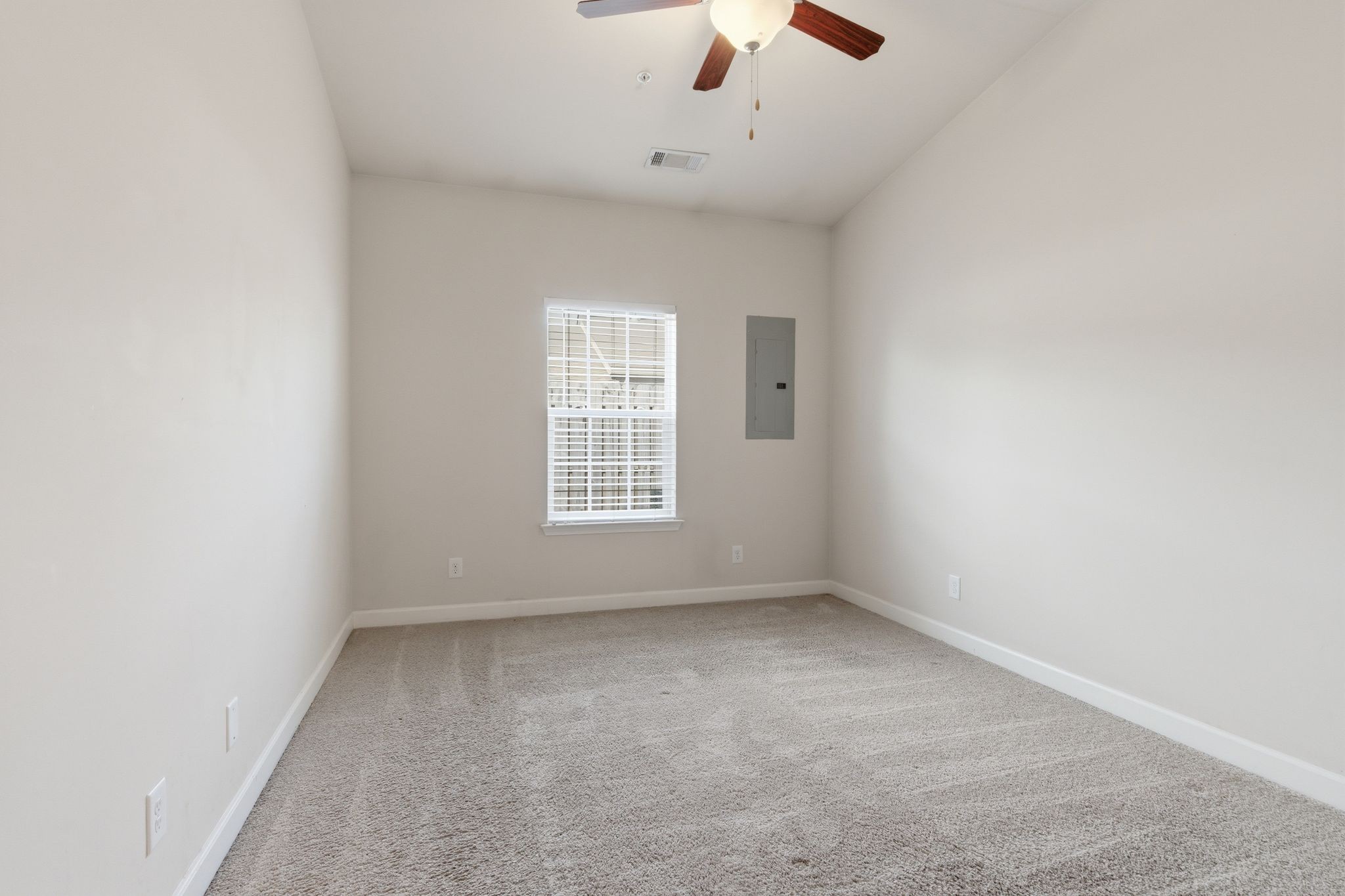 1040 Charlie Daniels Pkwy Unit: 156