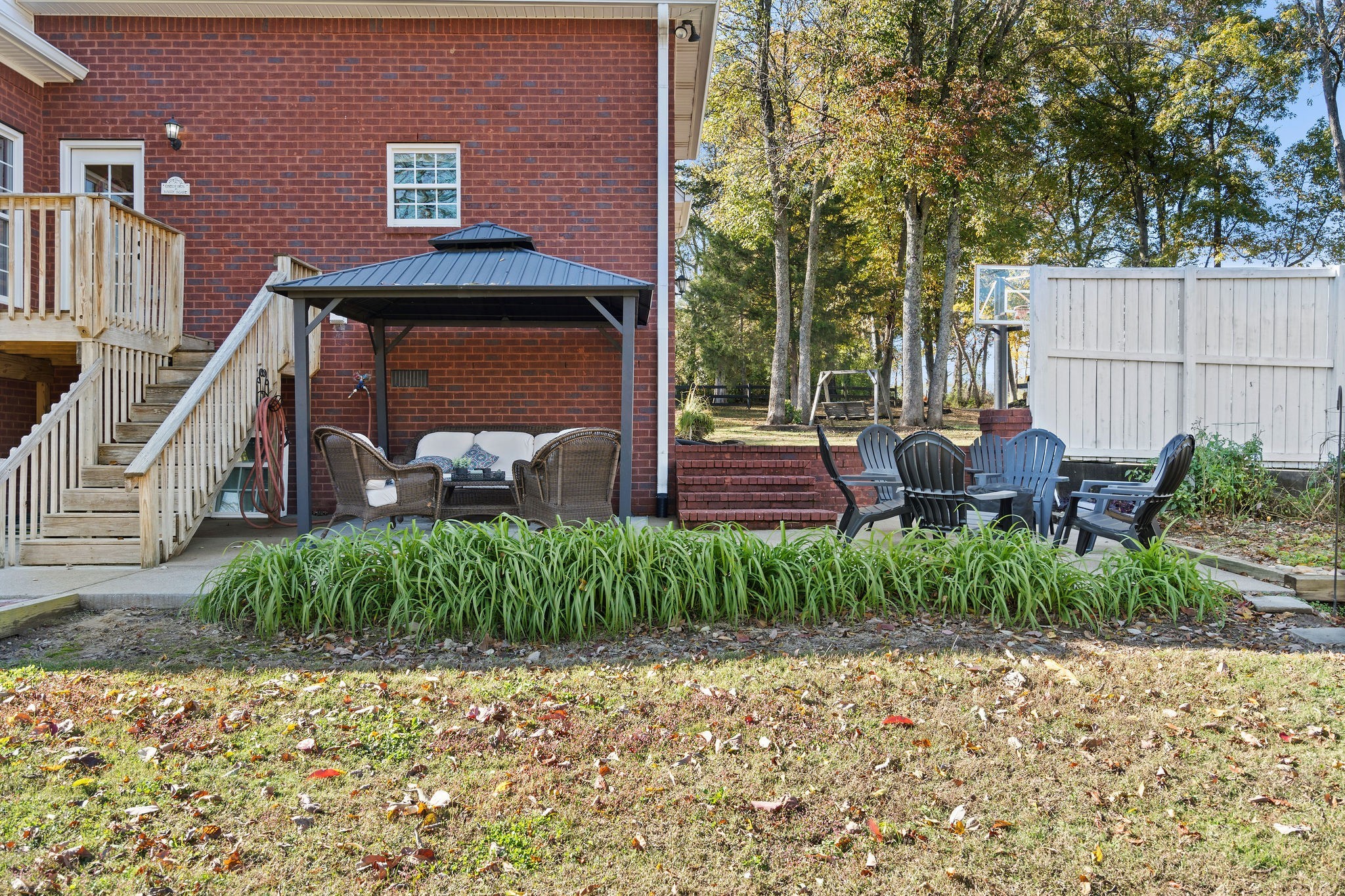 753 Tate Ln