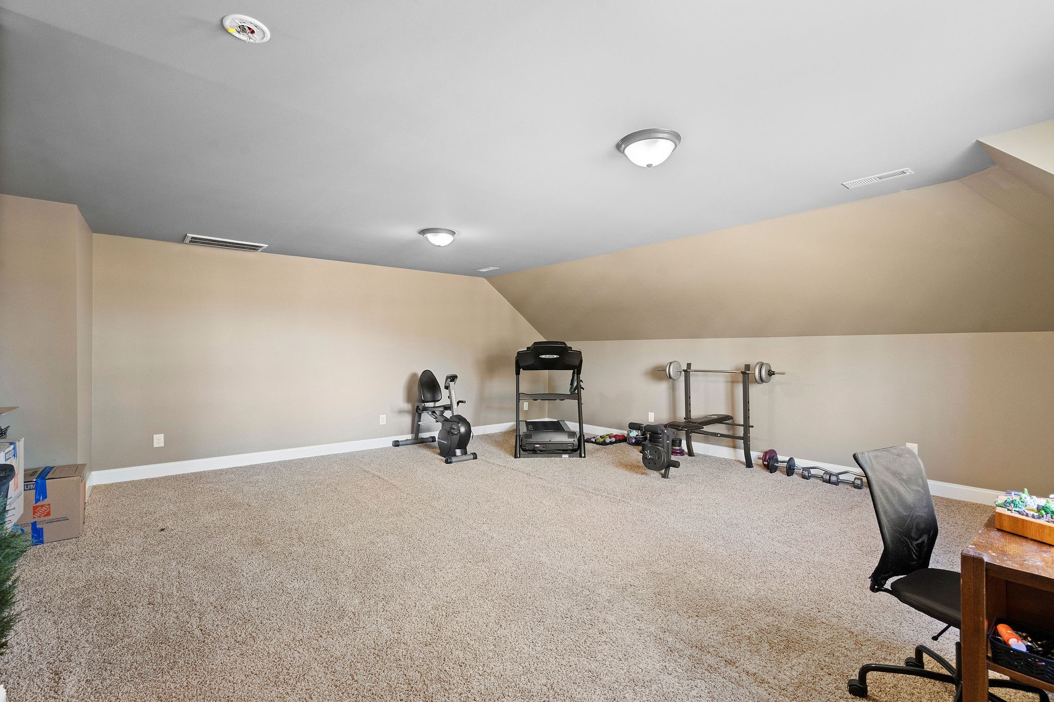753 Tate Ln