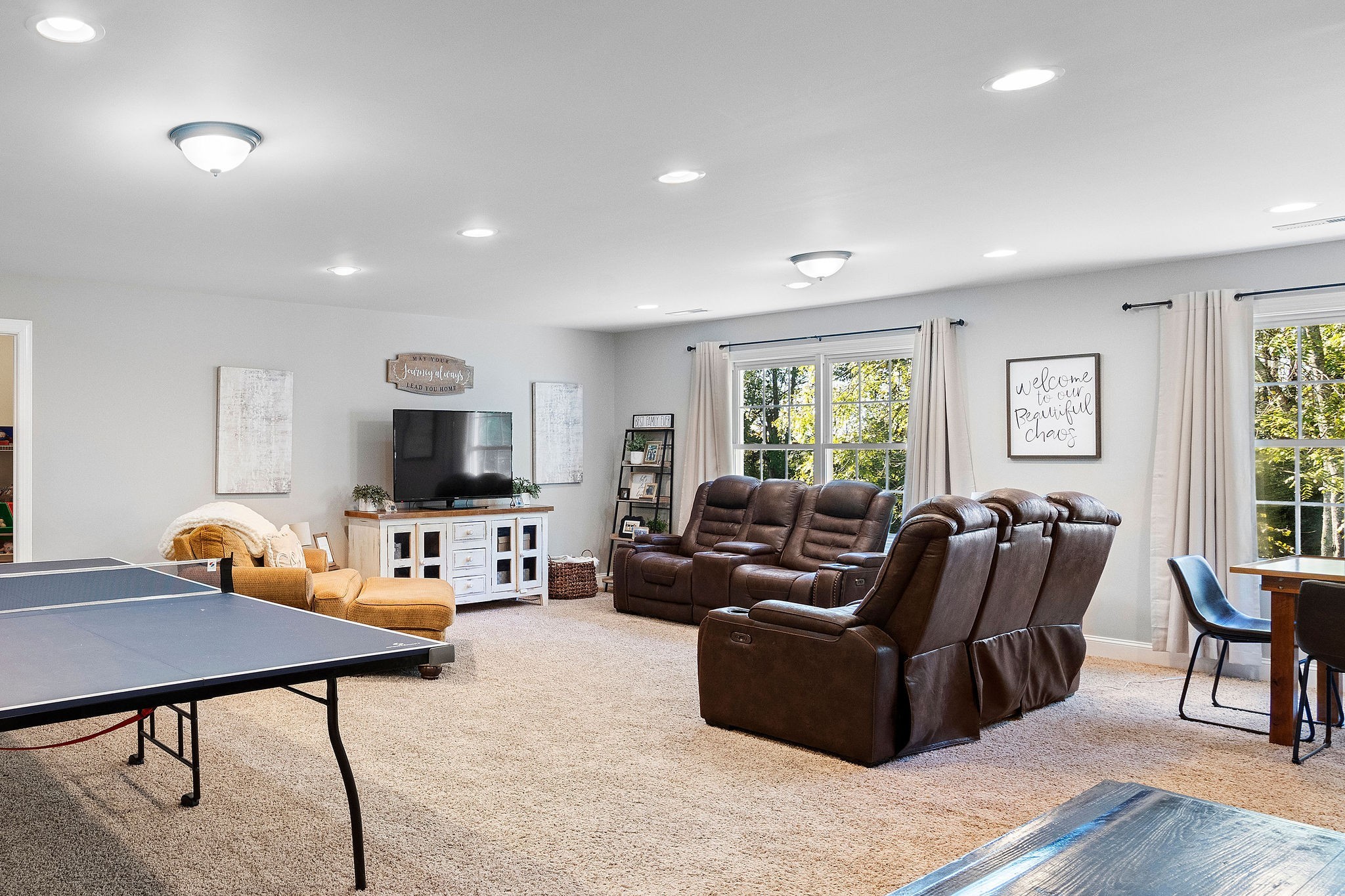 753 Tate Ln