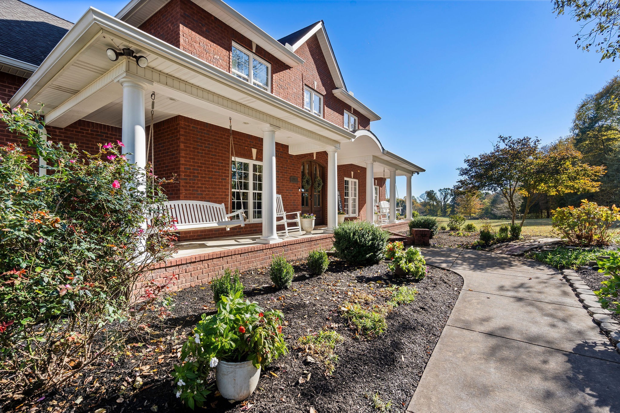 753 Tate Ln