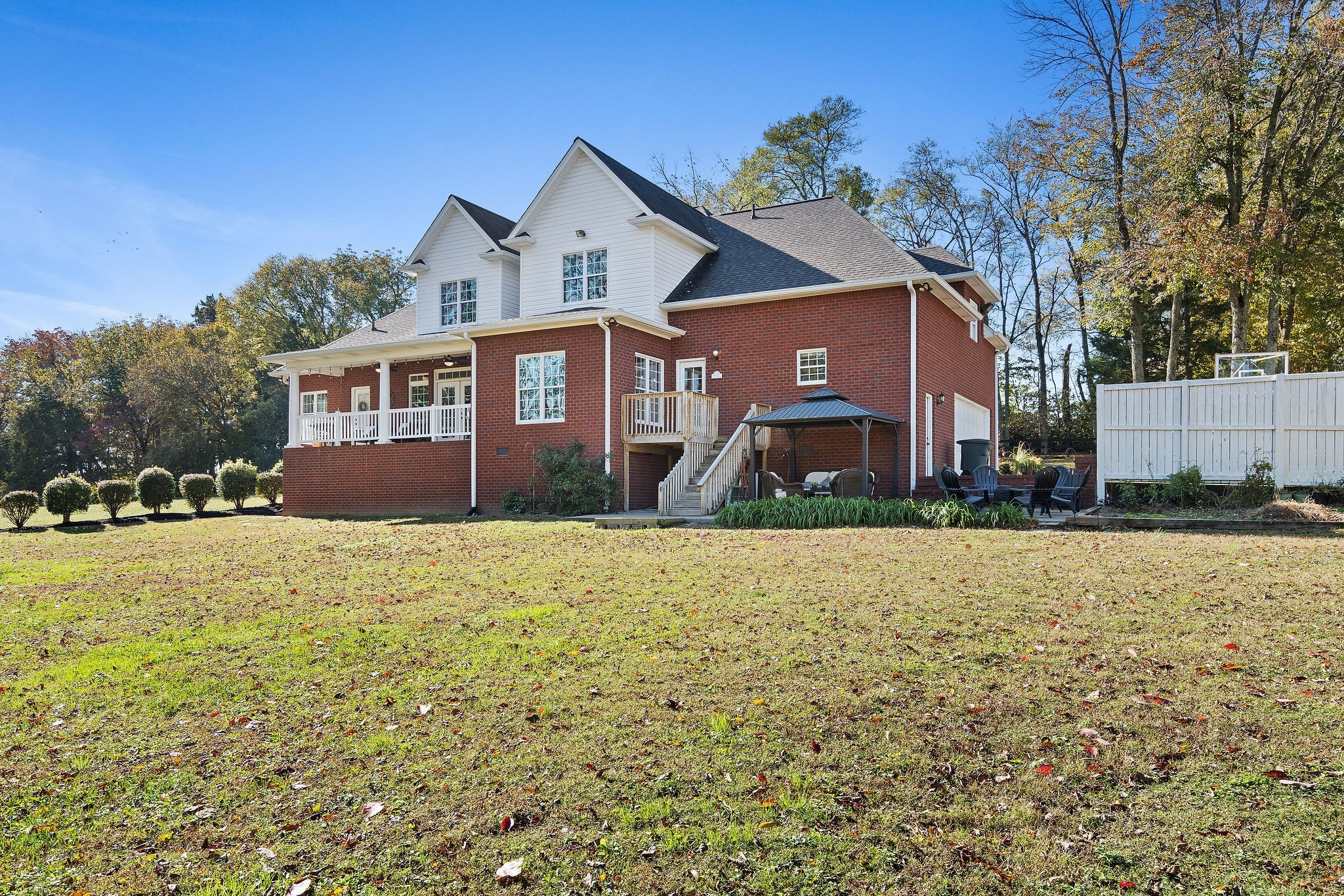 753 Tate Ln