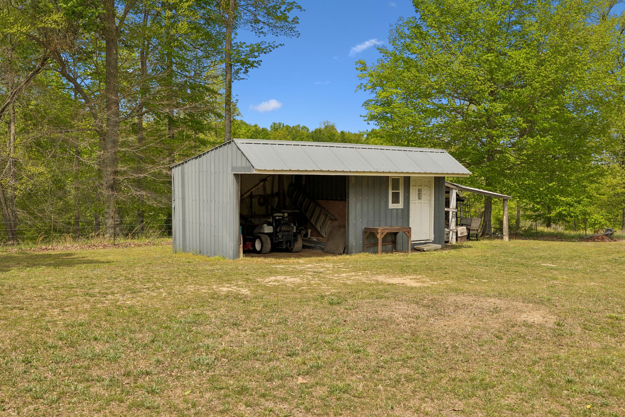 1709 Holland Rd