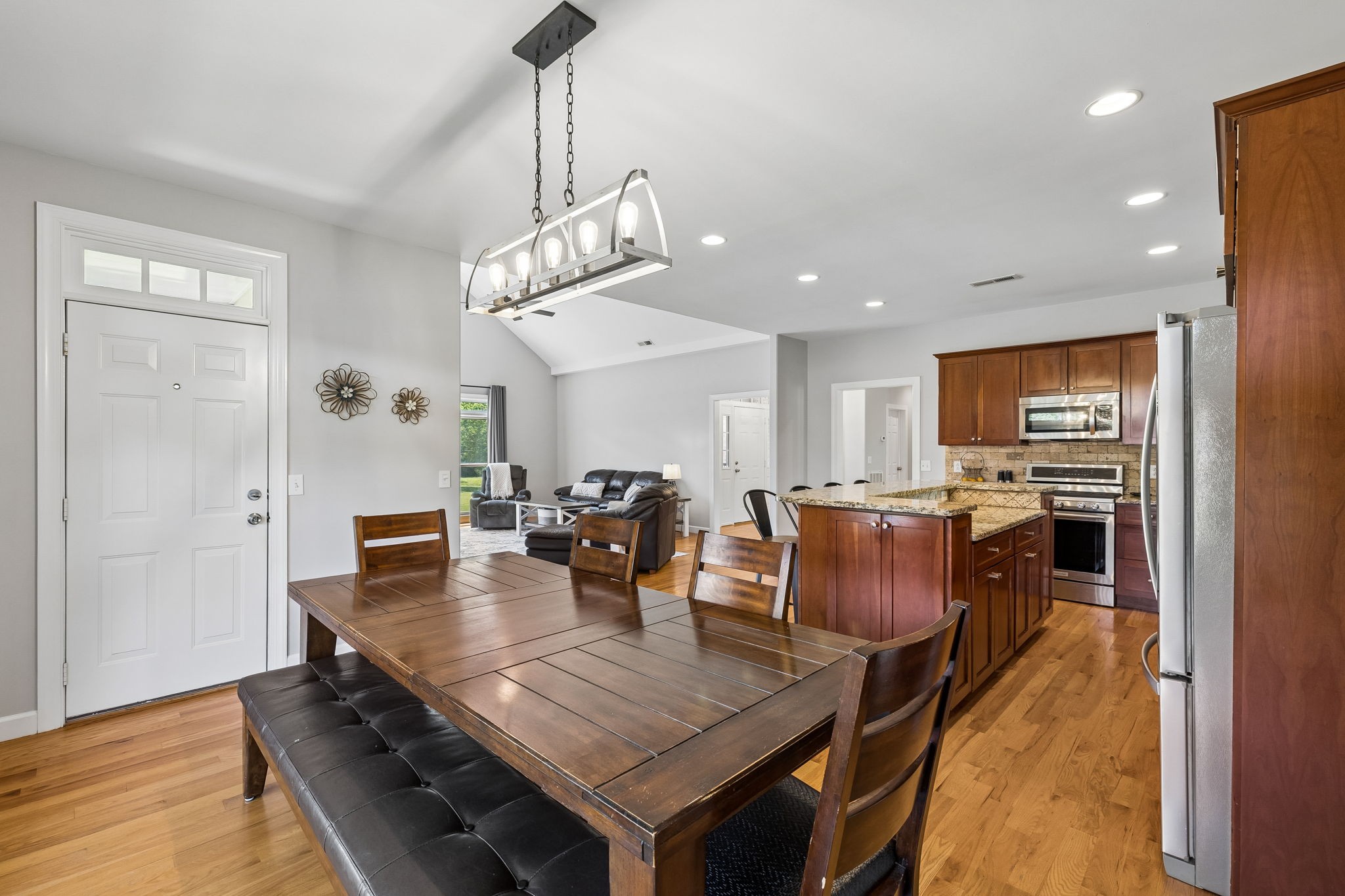 94 Mires Rd