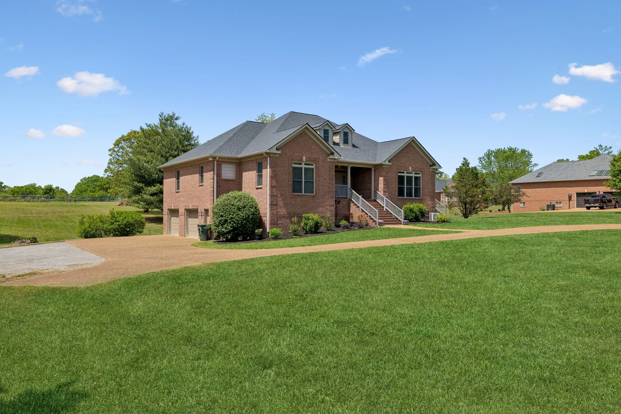 94 Mires Rd
