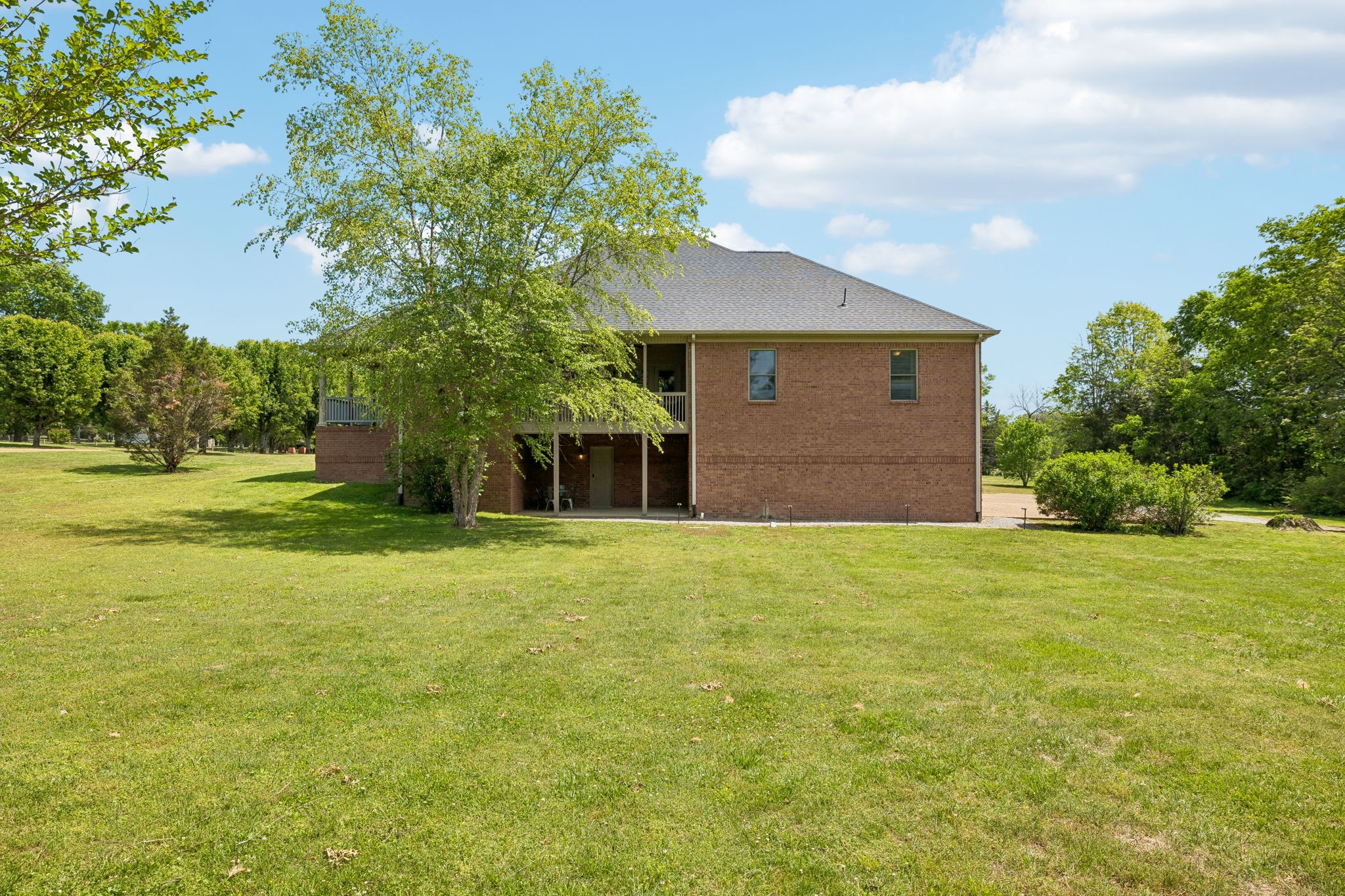 94 Mires Rd