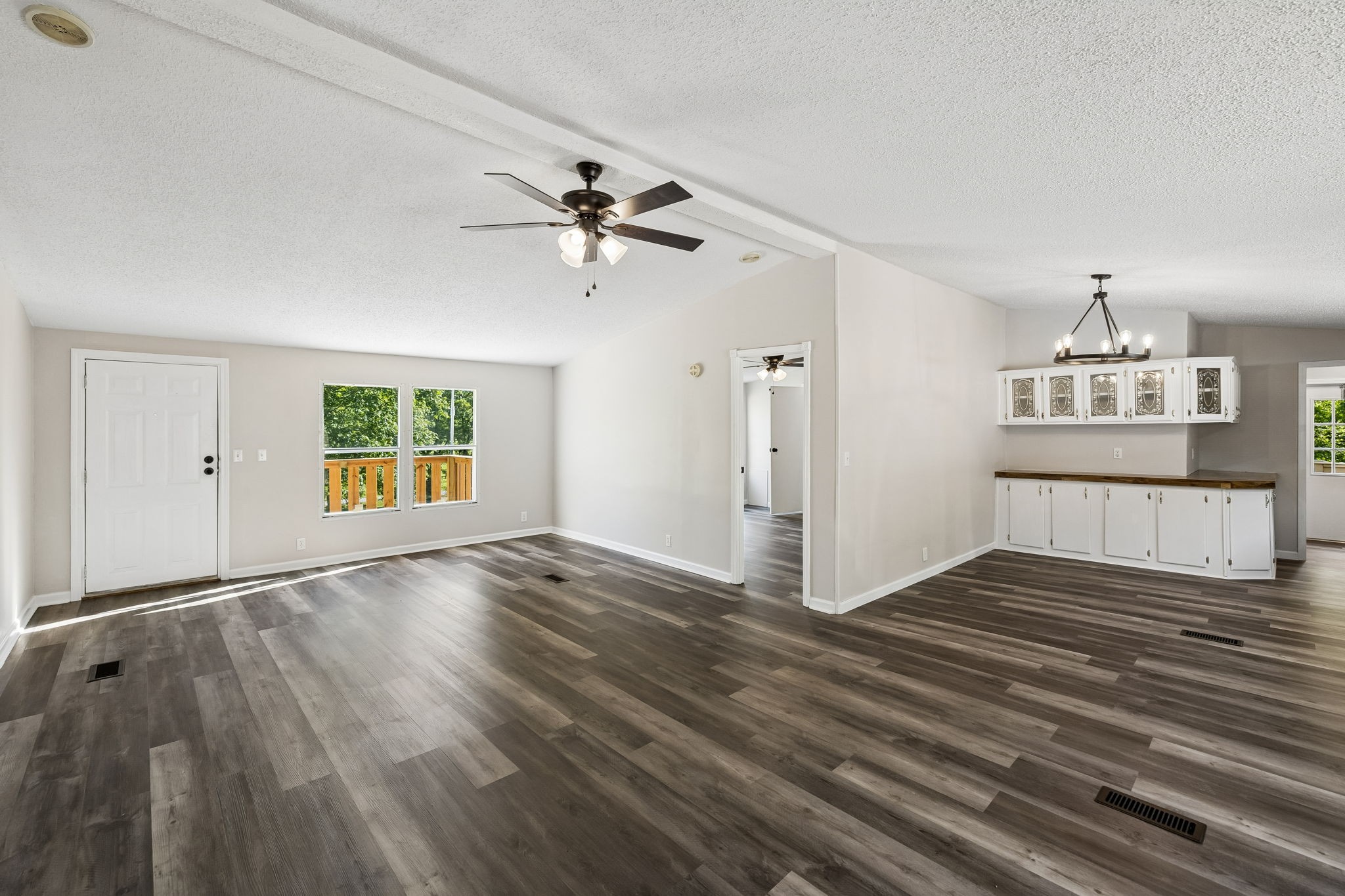 1085 Hawkins Branch Rd