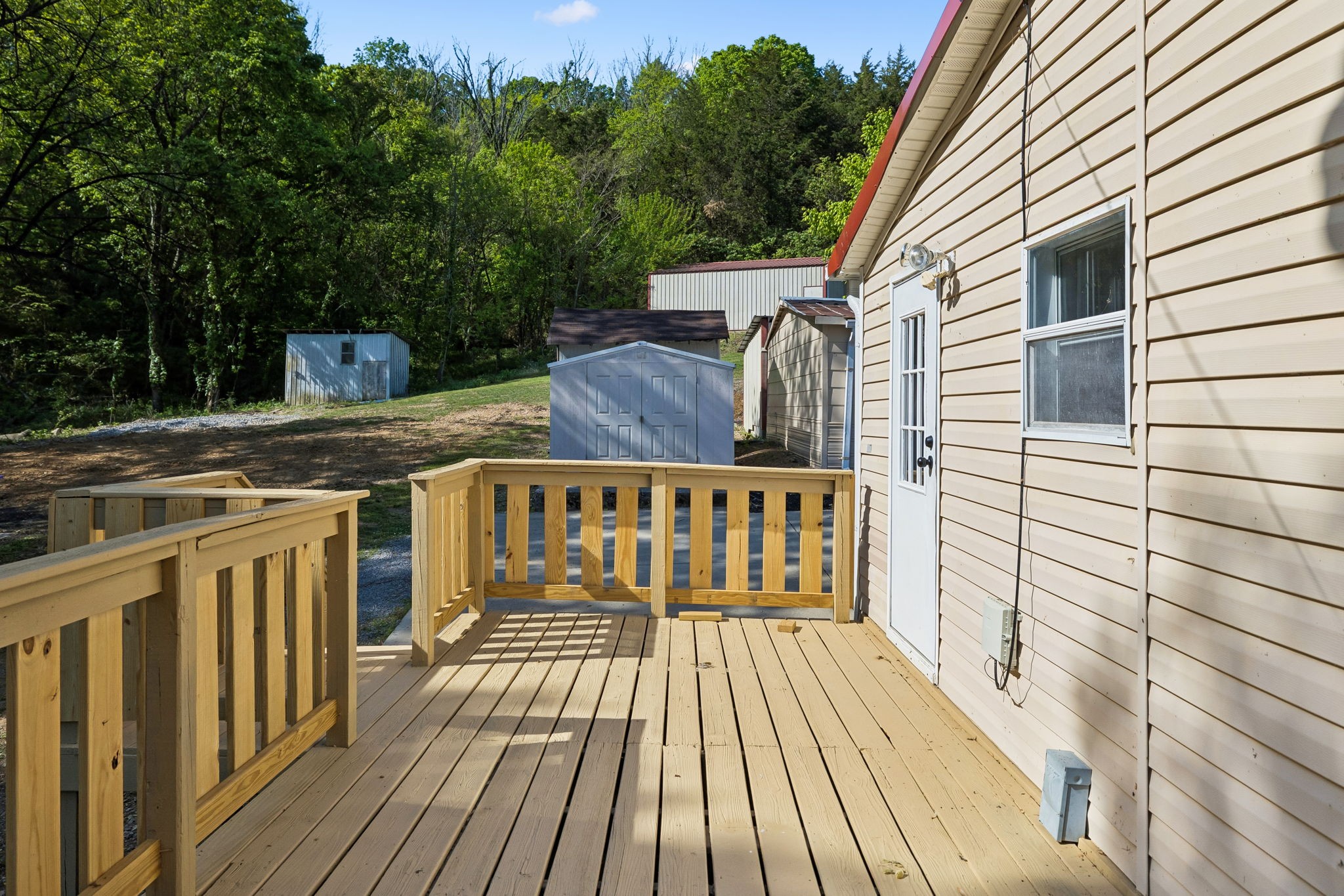 1085 Hawkins Branch Rd