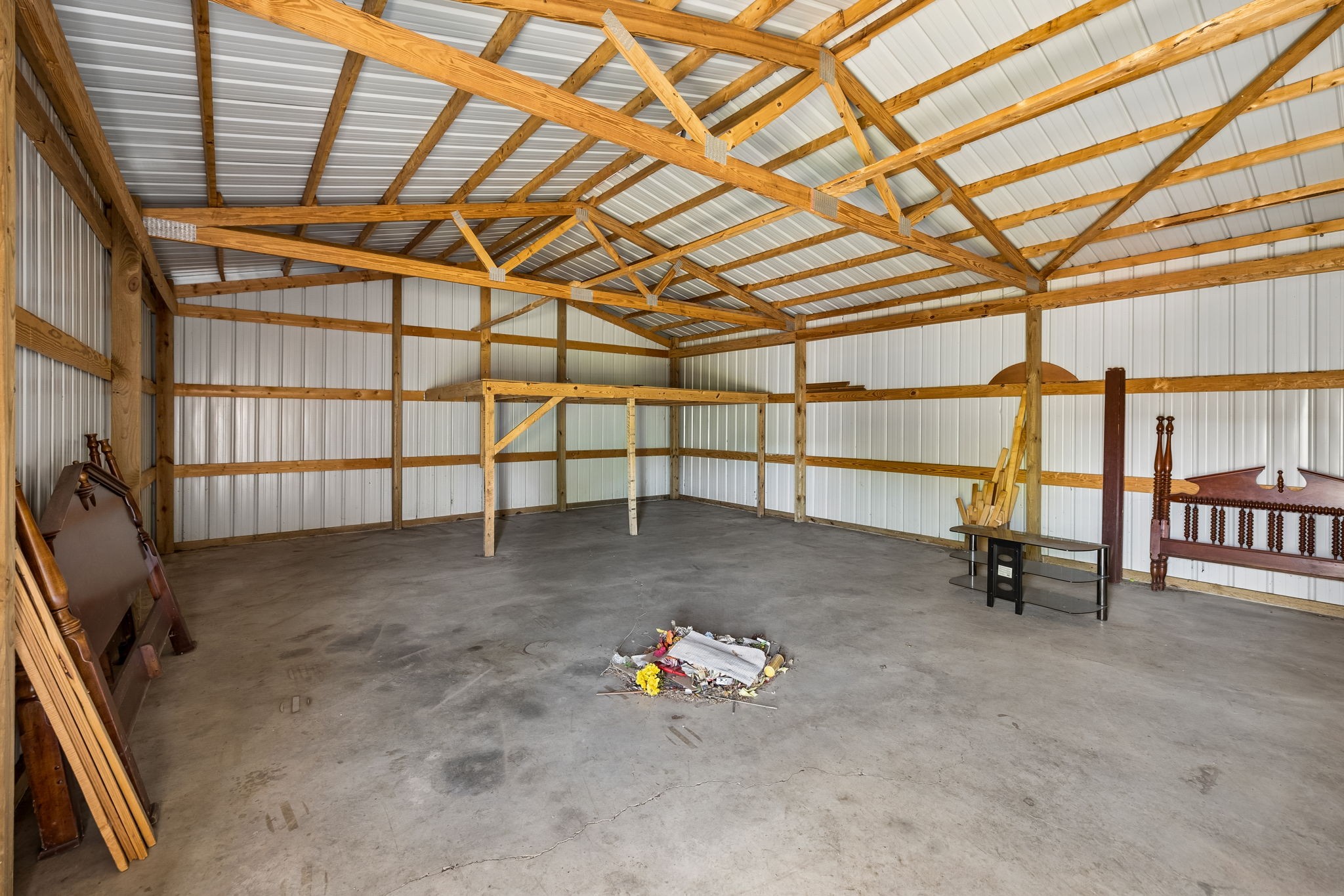 1085 Hawkins Branch Rd