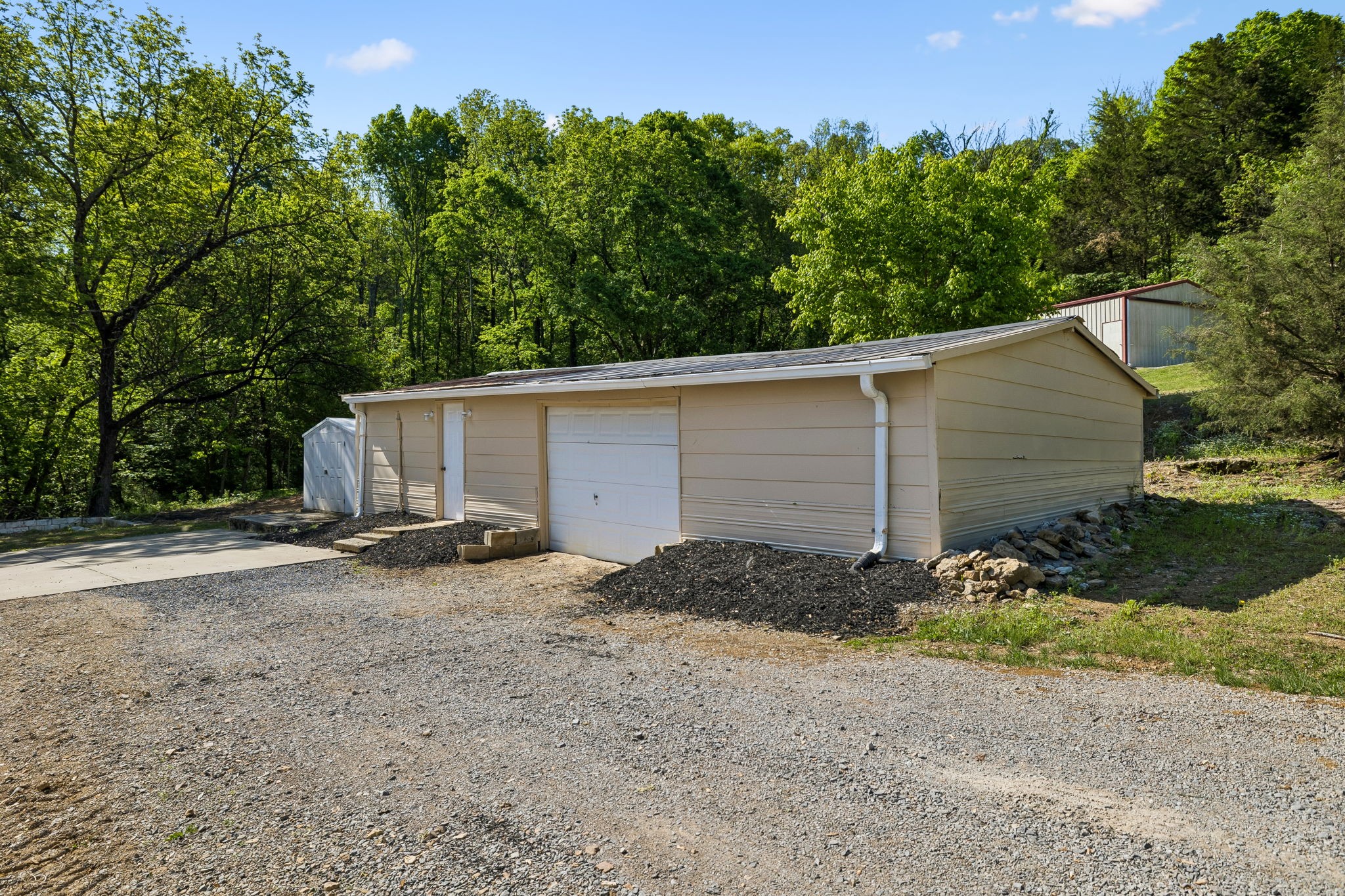 1085 Hawkins Branch Rd