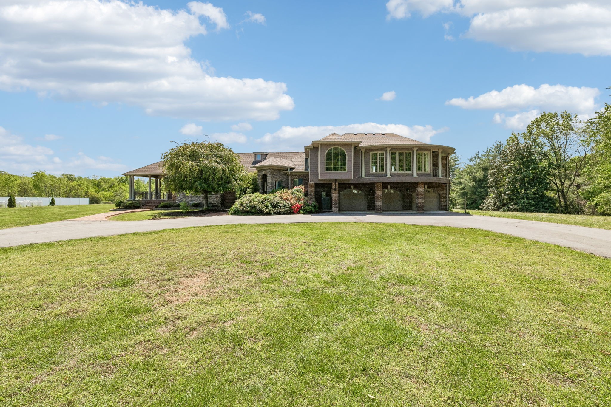 2836 Academy Rd