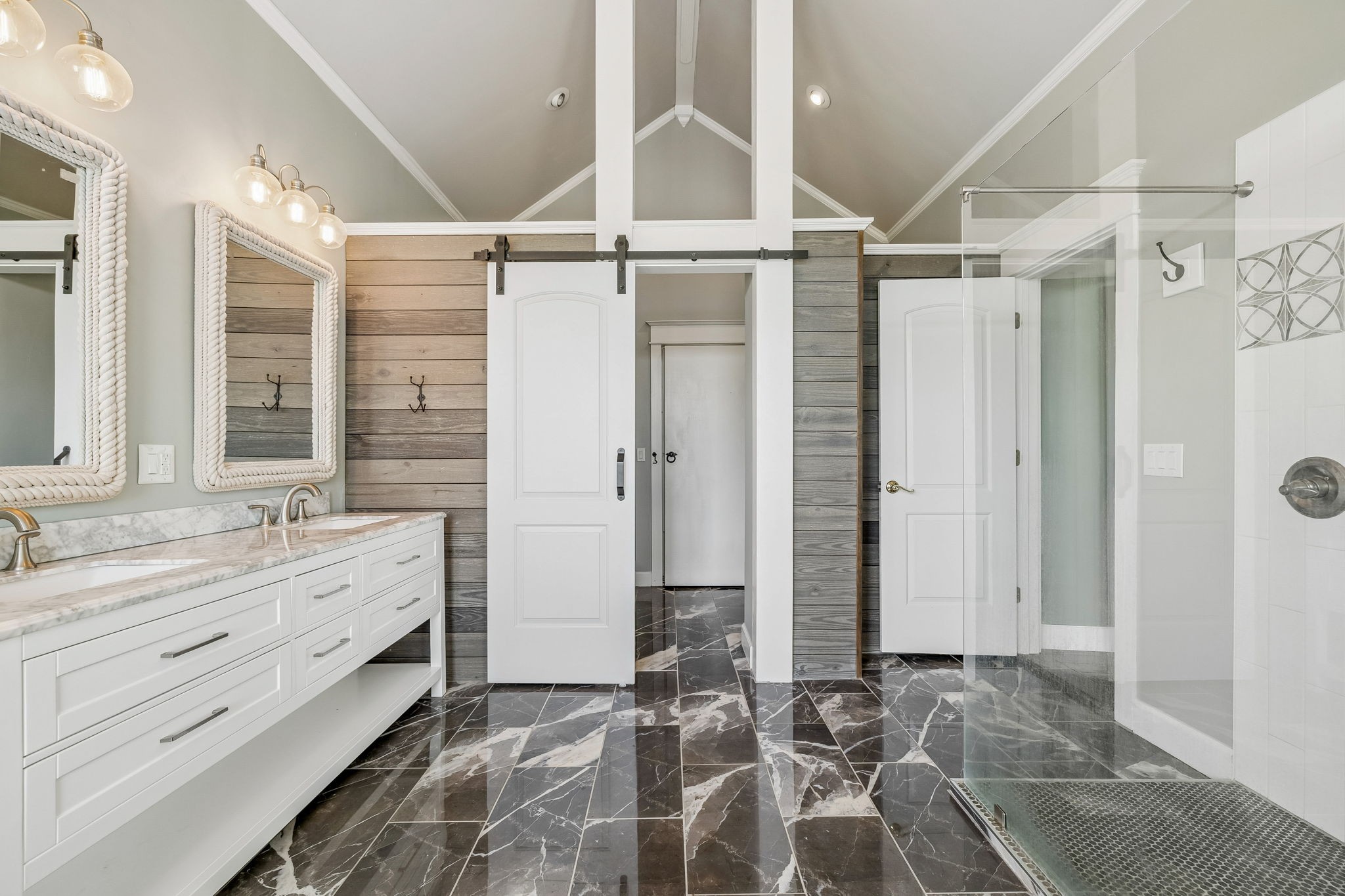 2836 Academy Rd