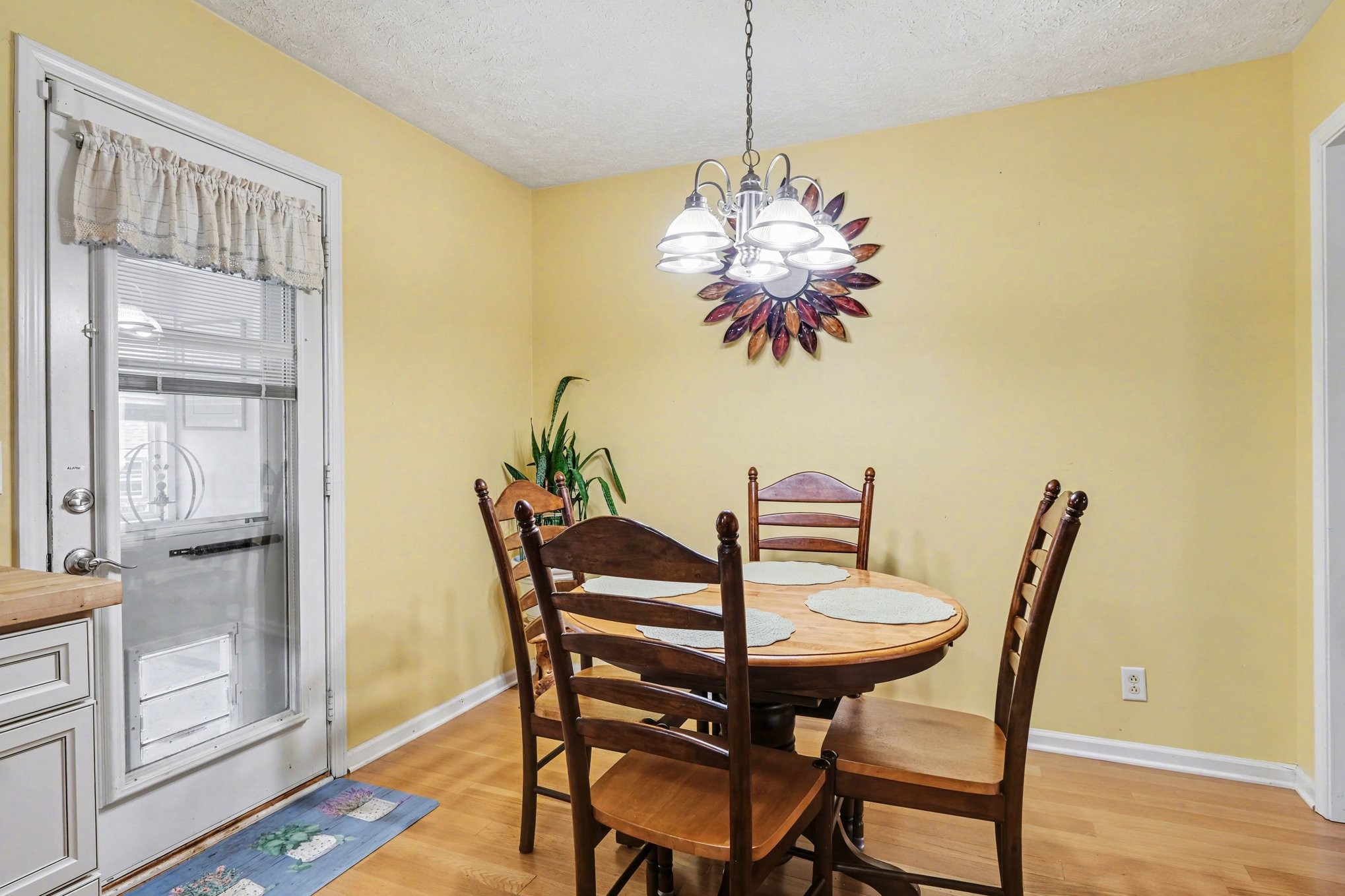 1746 Cason Trl
