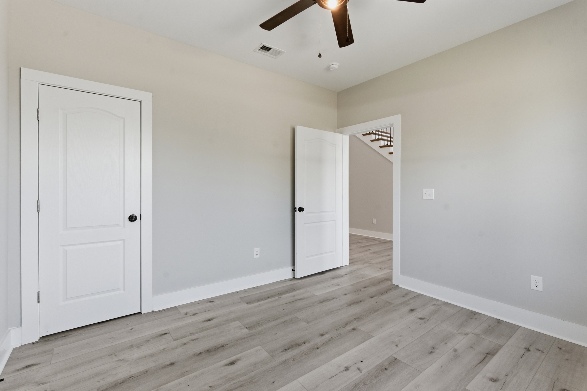 1760 W Main St