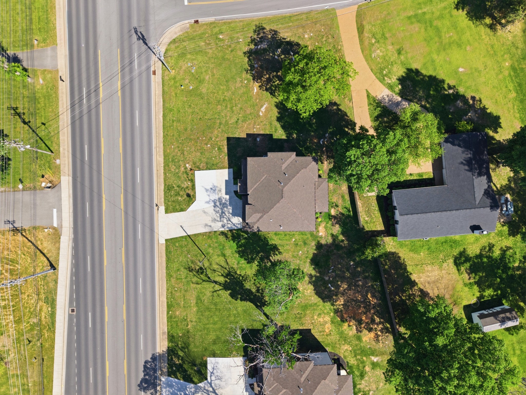 1760 W Main St