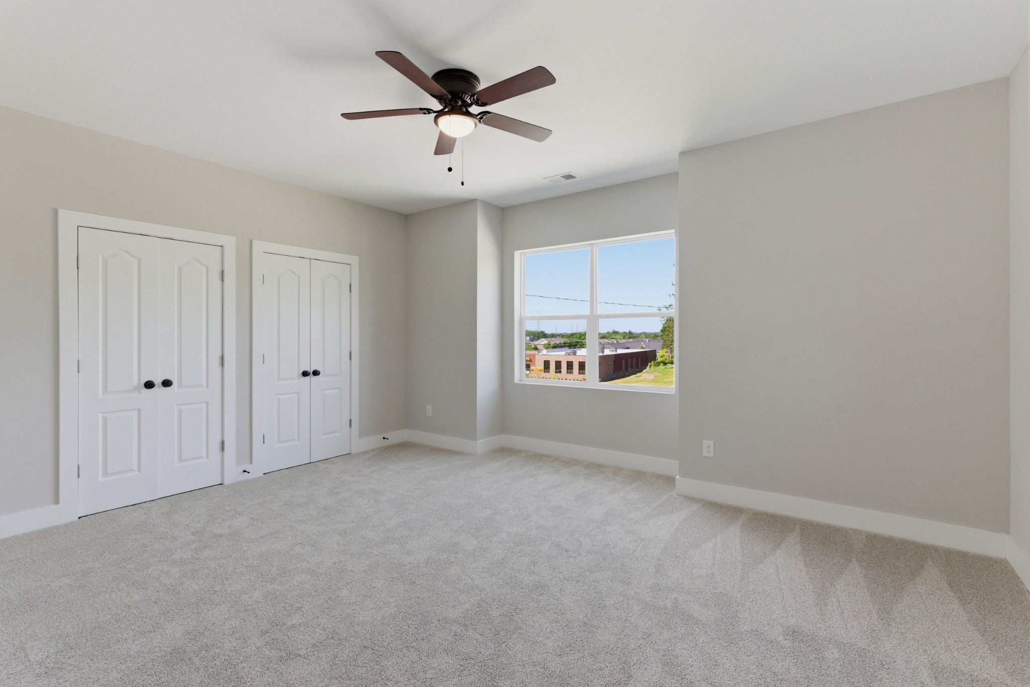 1760 W Main St