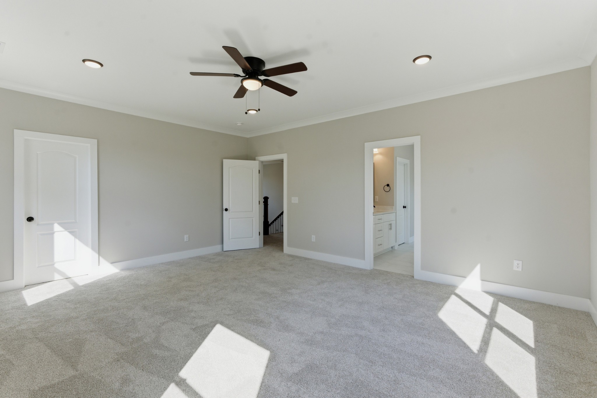 1760 W Main St