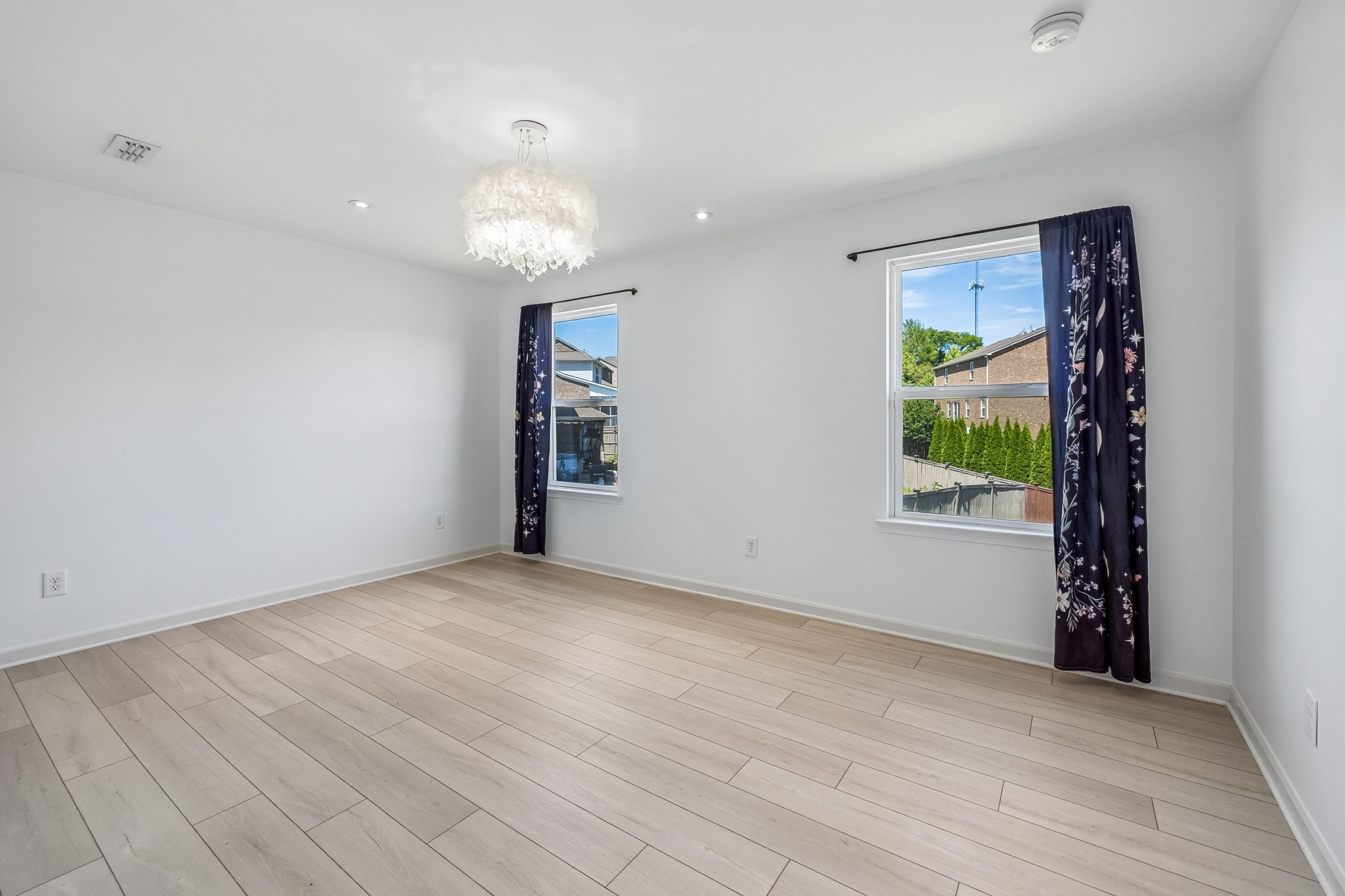 3443 Blackberry Ln