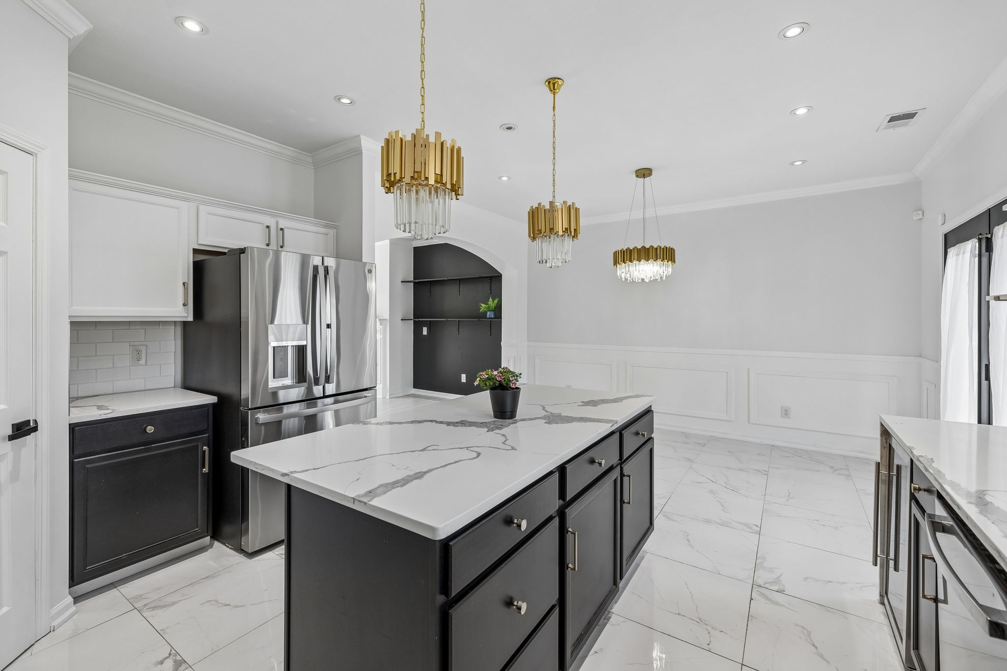 3443 Blackberry Ln