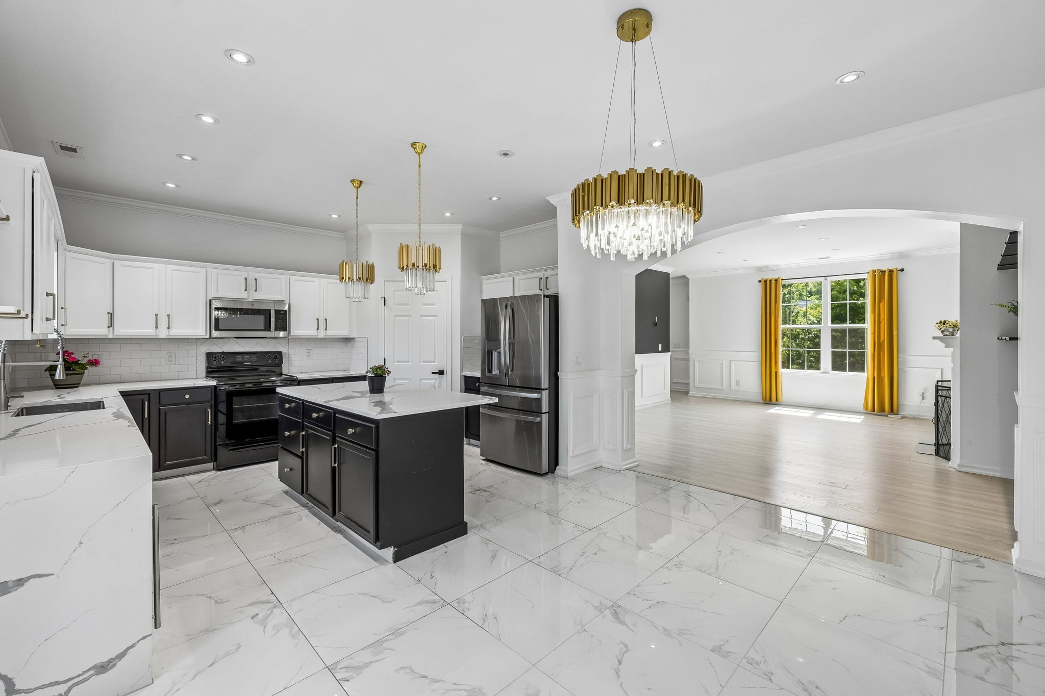 3443 Blackberry Ln