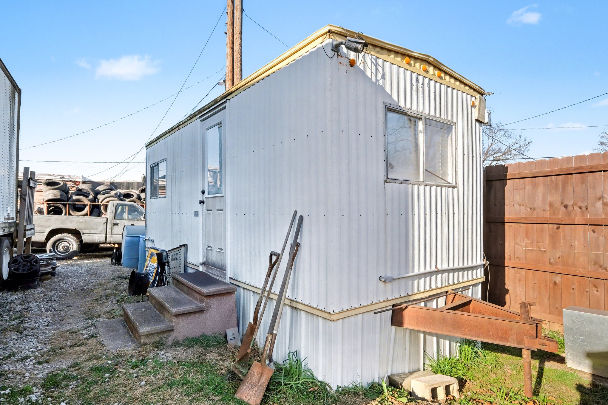 461 S Water Ave