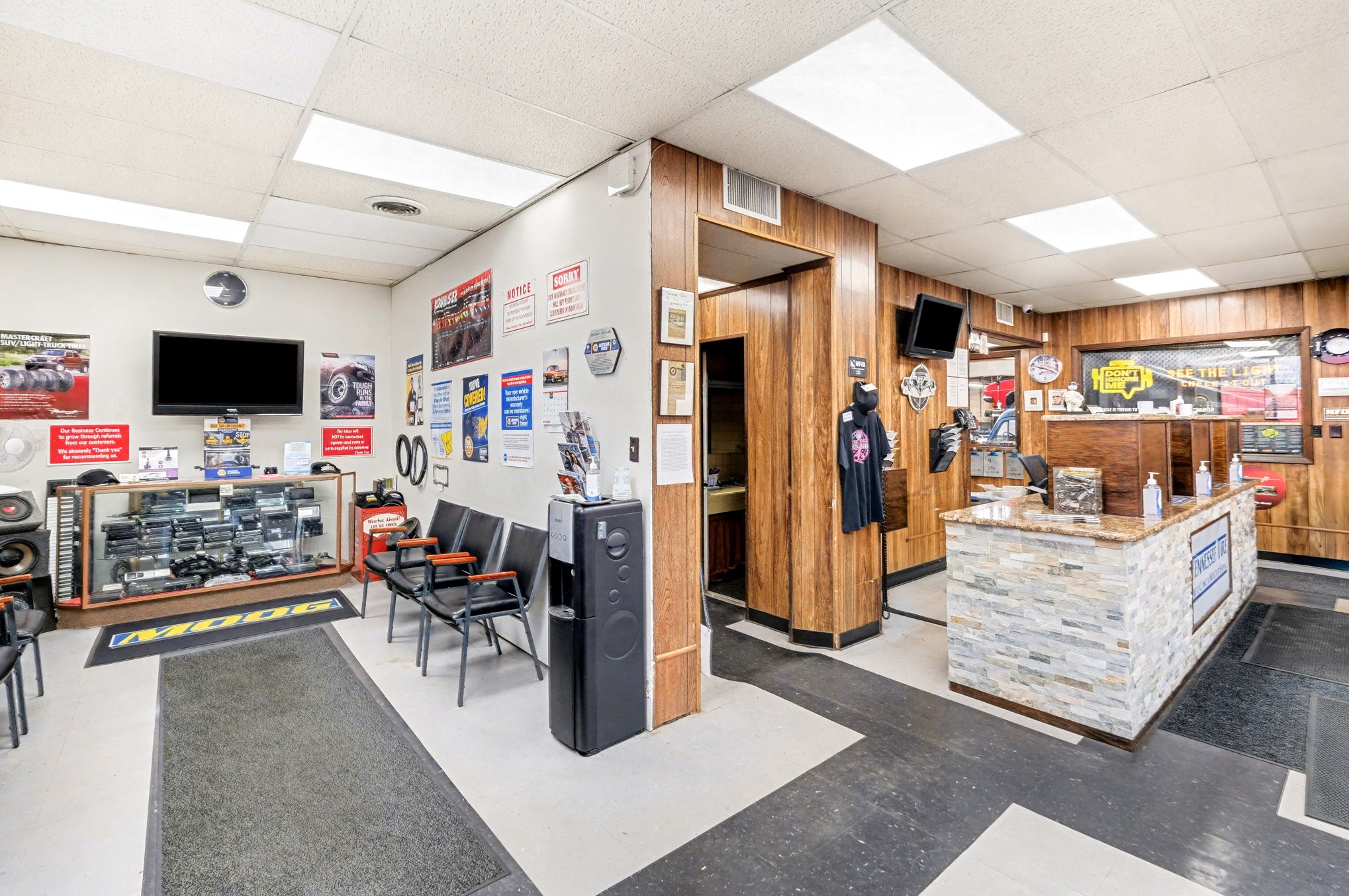 461 S Water Ave