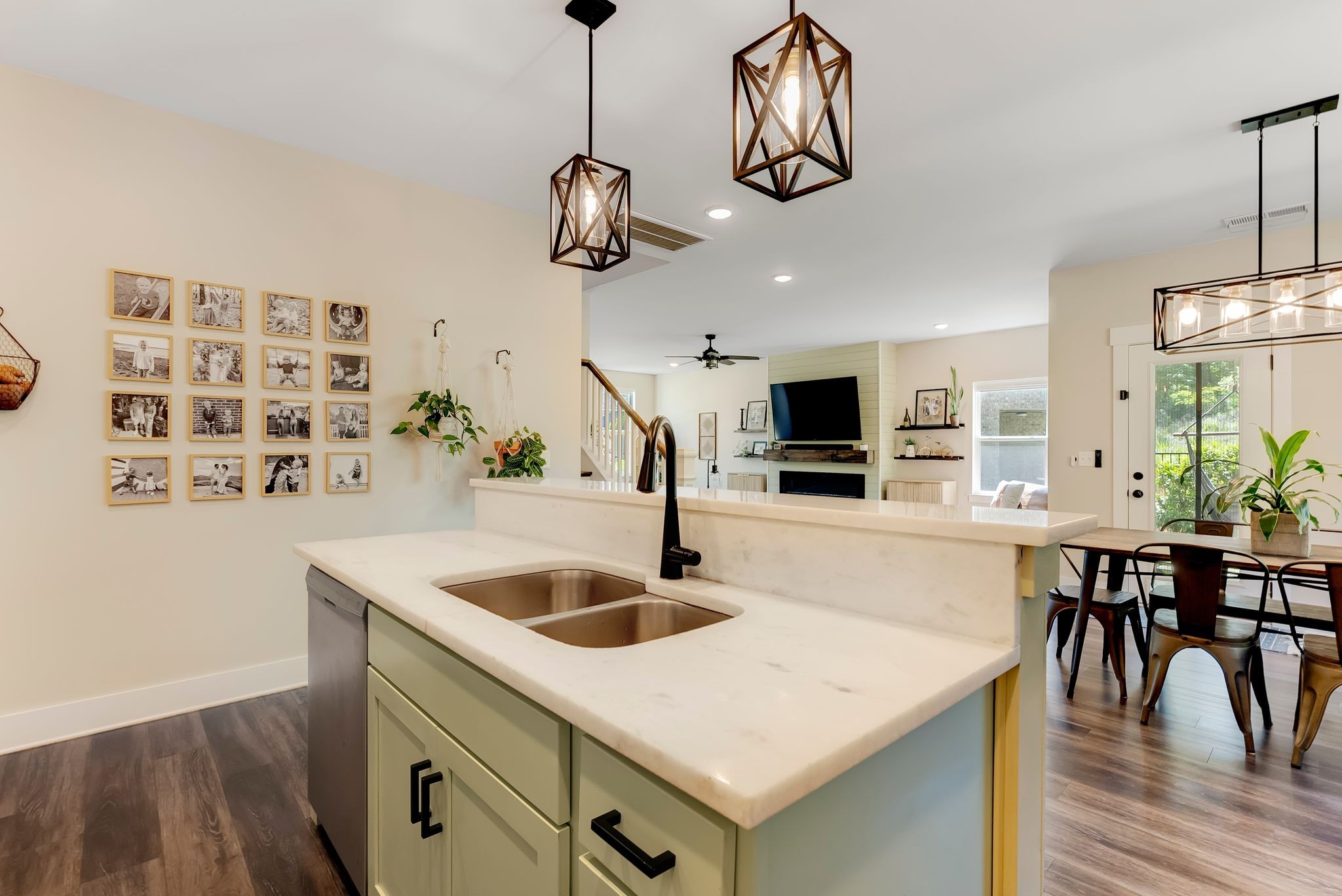7908 Silver Oak Ct