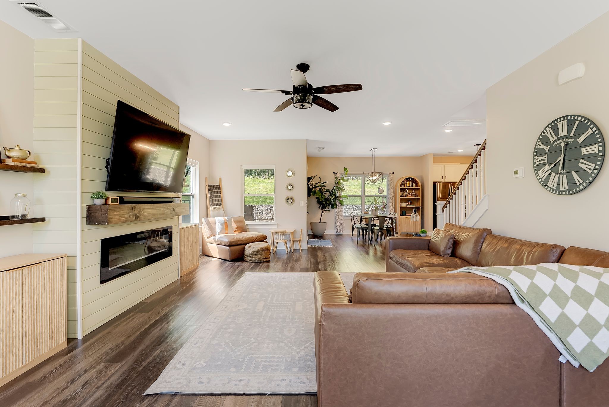 7908 Silver Oak Ct