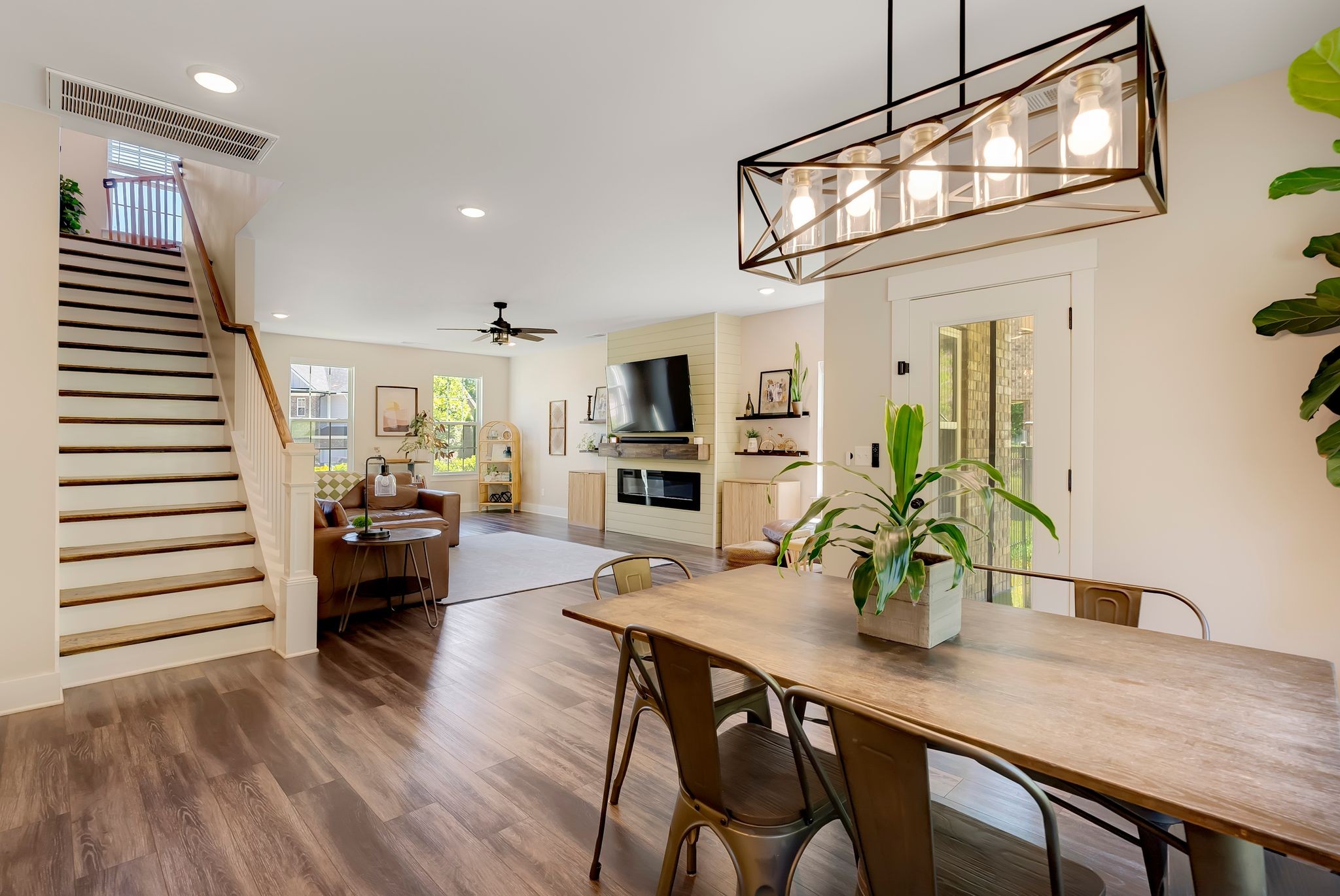 7908 Silver Oak Ct